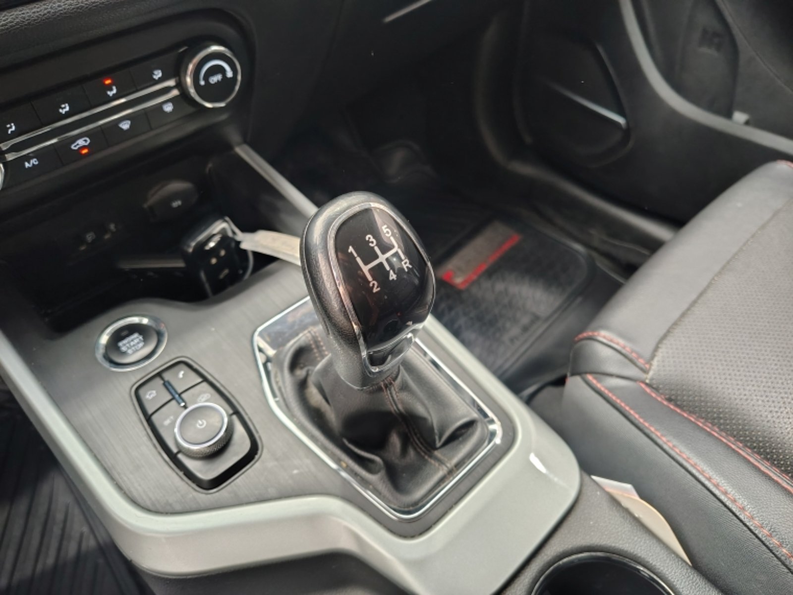 CHERY Tiggo 3 1.5 2021 - Imagen 16 de 20