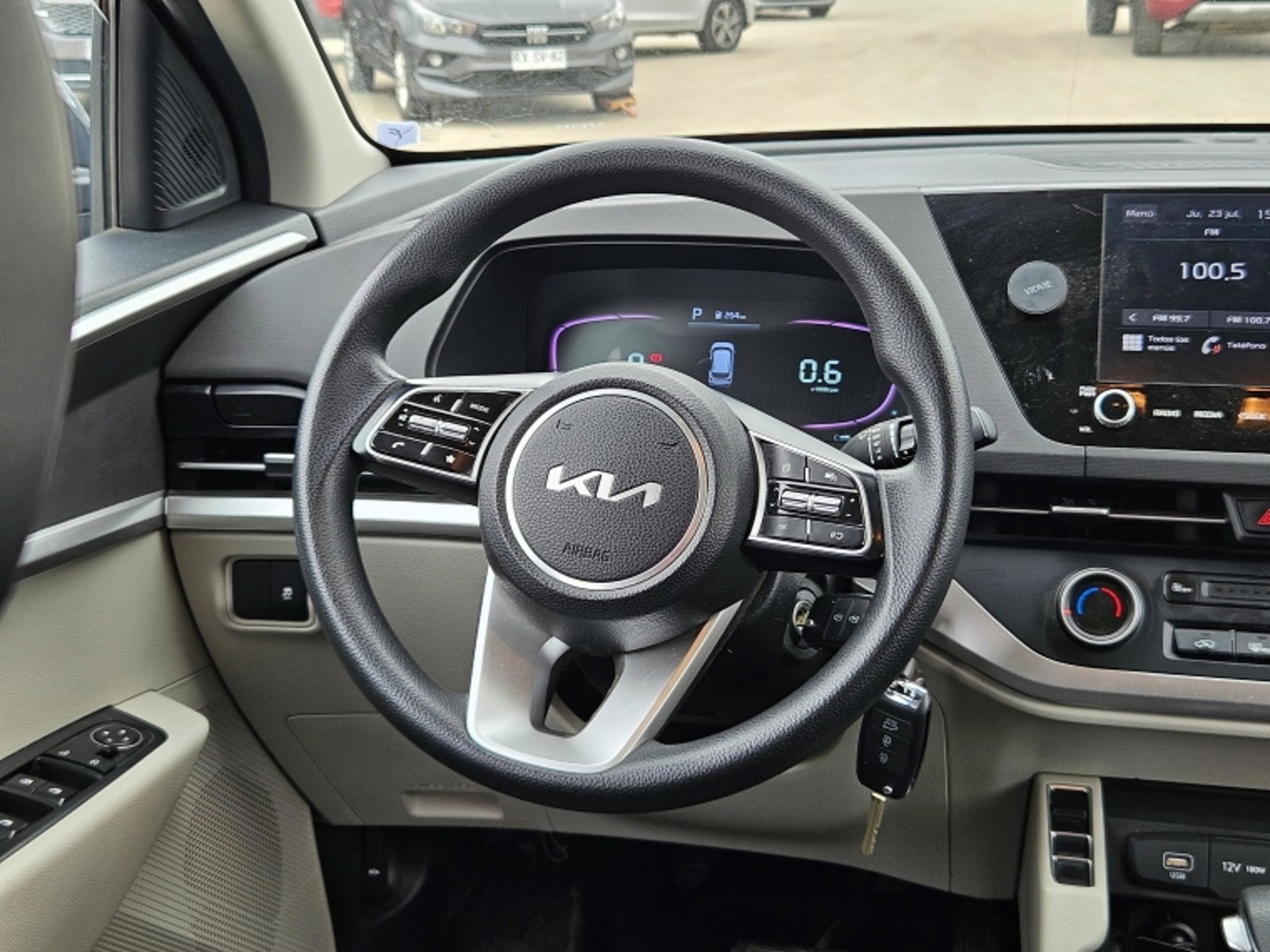 Kia Carens Ex 1.4 Aut 2024 - Imagen 12 de 20