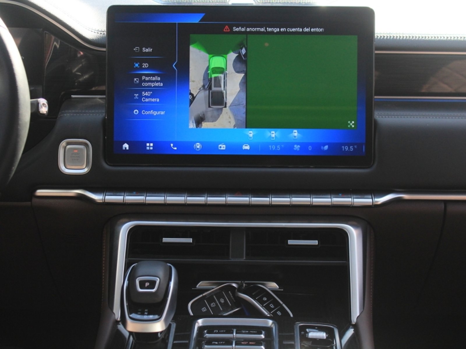 FOTON V9 4x4 2.0 Aut 2026 - Imagen 11 de 20