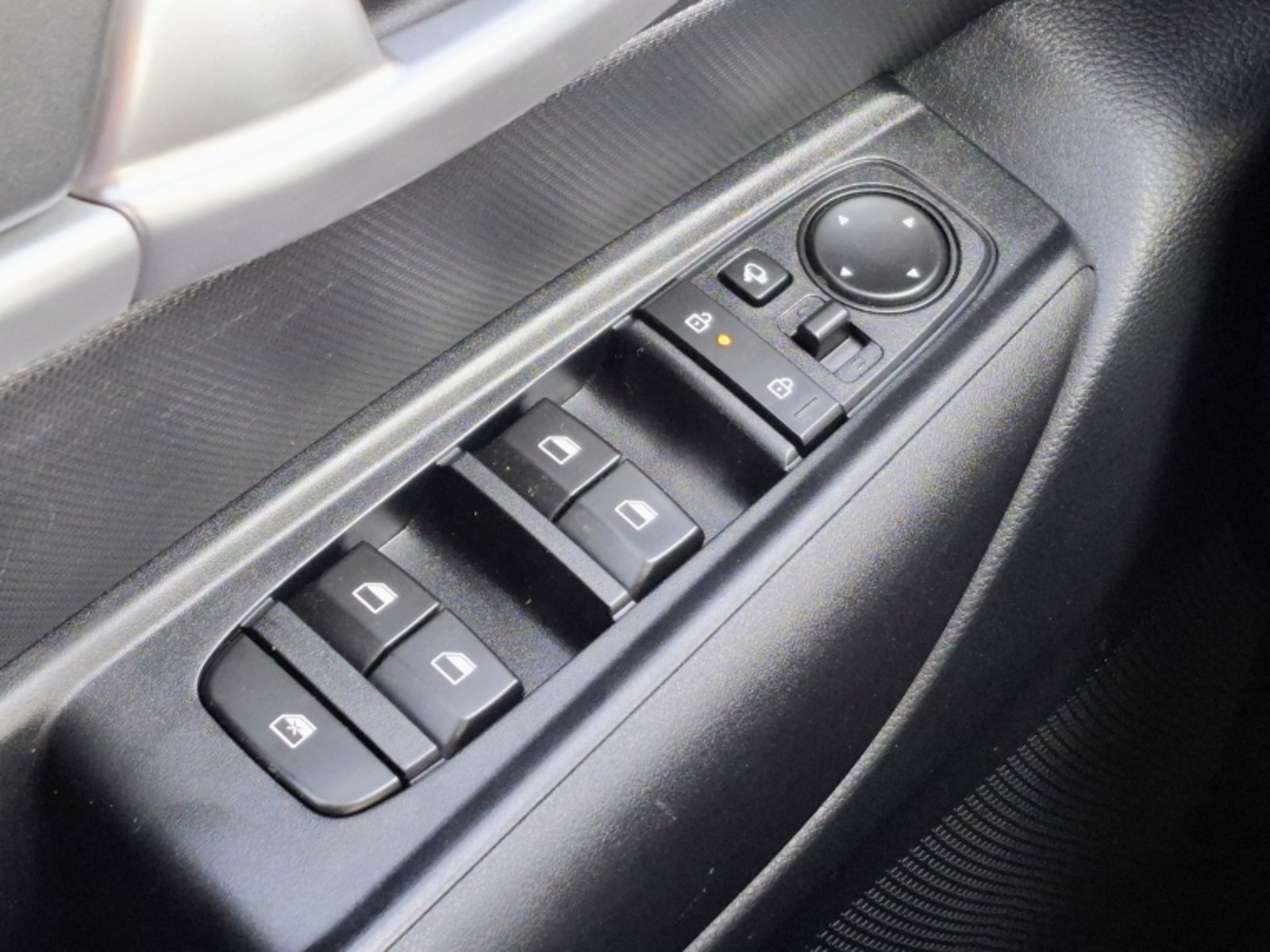 KIA Sonet 1.5 Aut 2025 - Imagen 8 de 20
