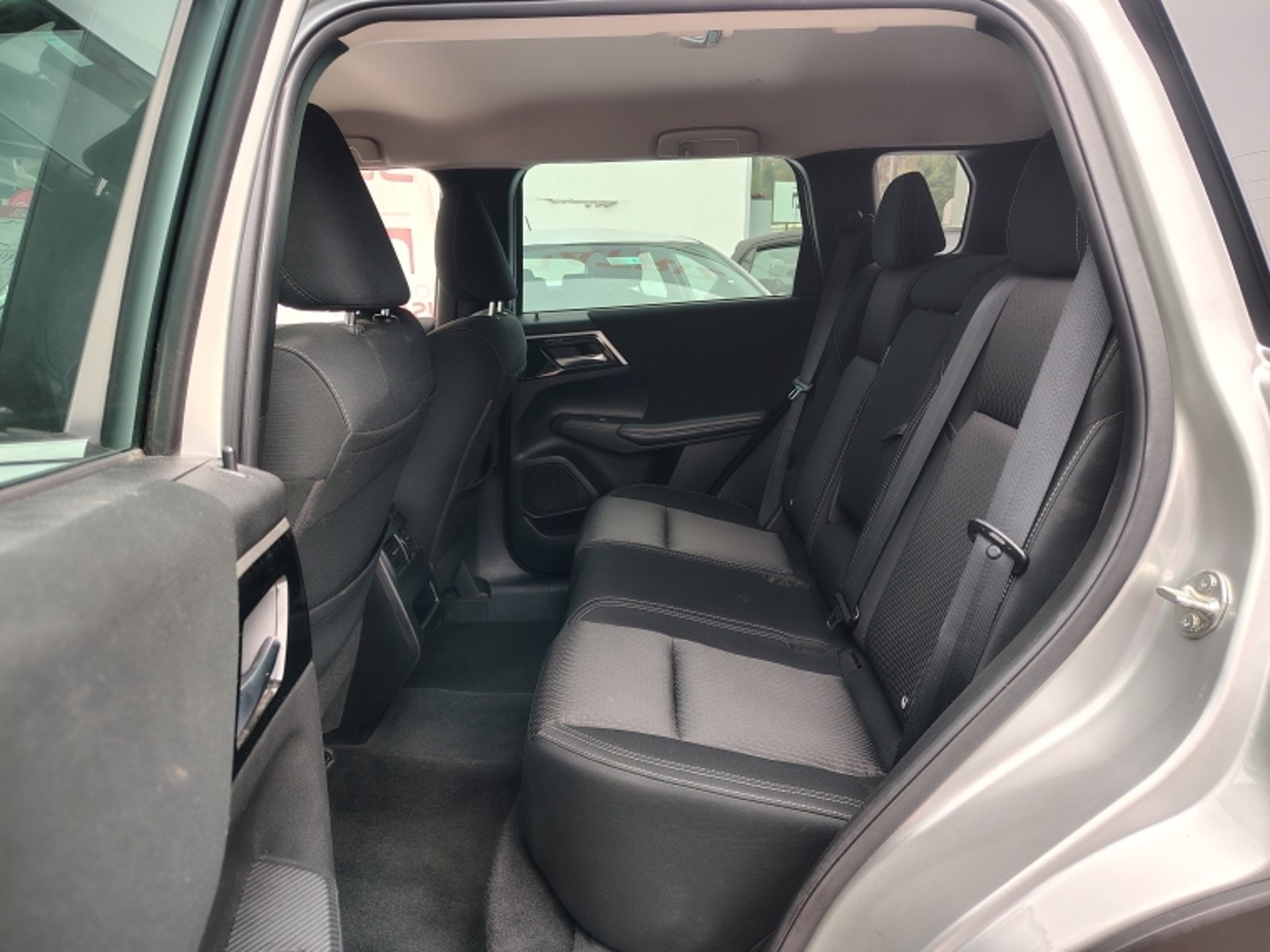 MITSUBISHI New Outlander 4x2 At Gl 2.5 Mn 2023 - Imagen 9 de 20
