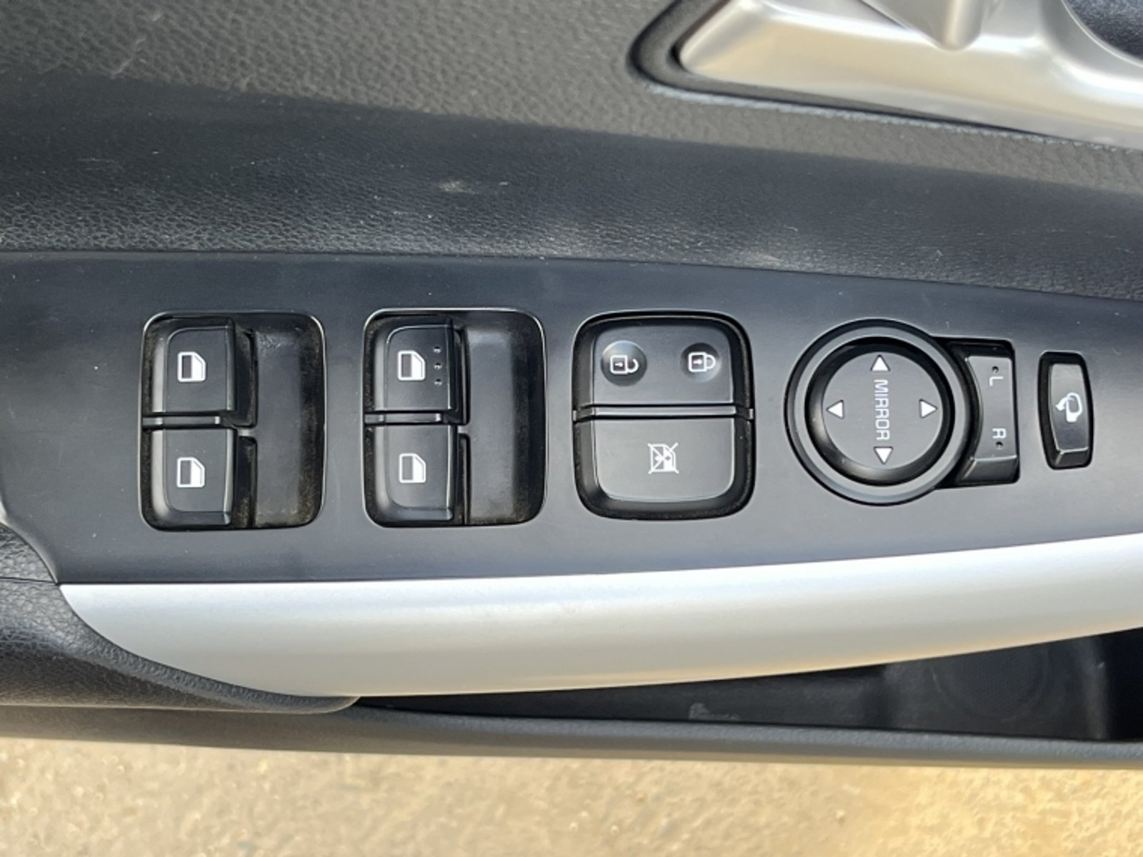 KIA Morning Mpi 1.2 Aut 2024 - Imagen 12 de 20