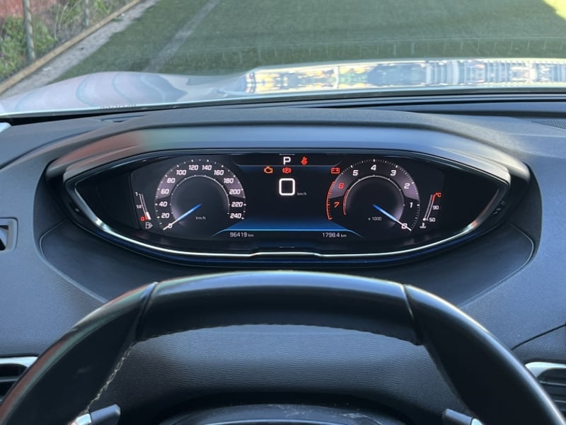 Peugeot 5008 Thp 165 1.6 Aut 2021 - Imagen 18 de 20
