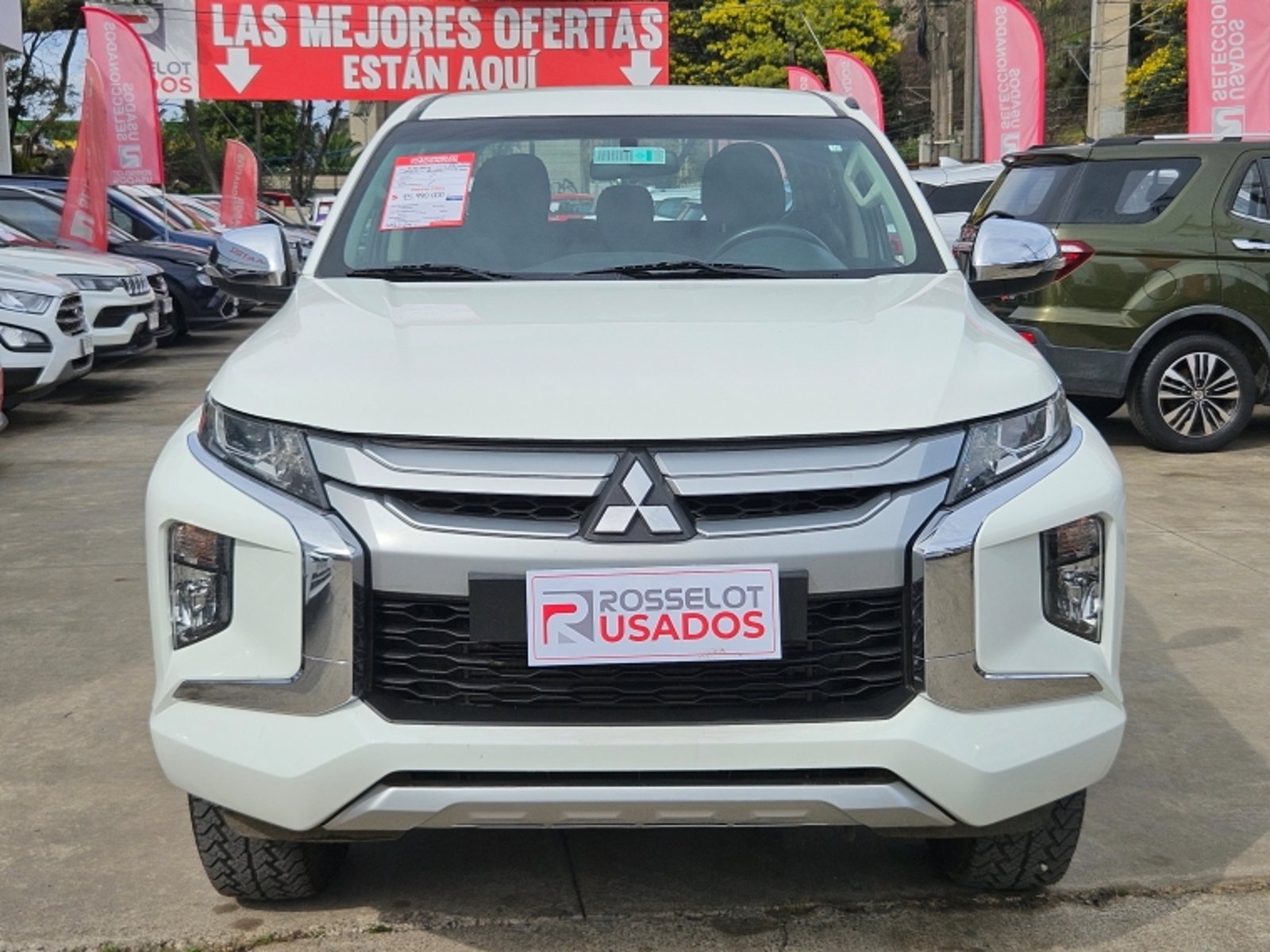 Mitsubishi L200 D/c 2.4 Katana Crt 4x4 Special Pack 2023 - Foto 3 de 20