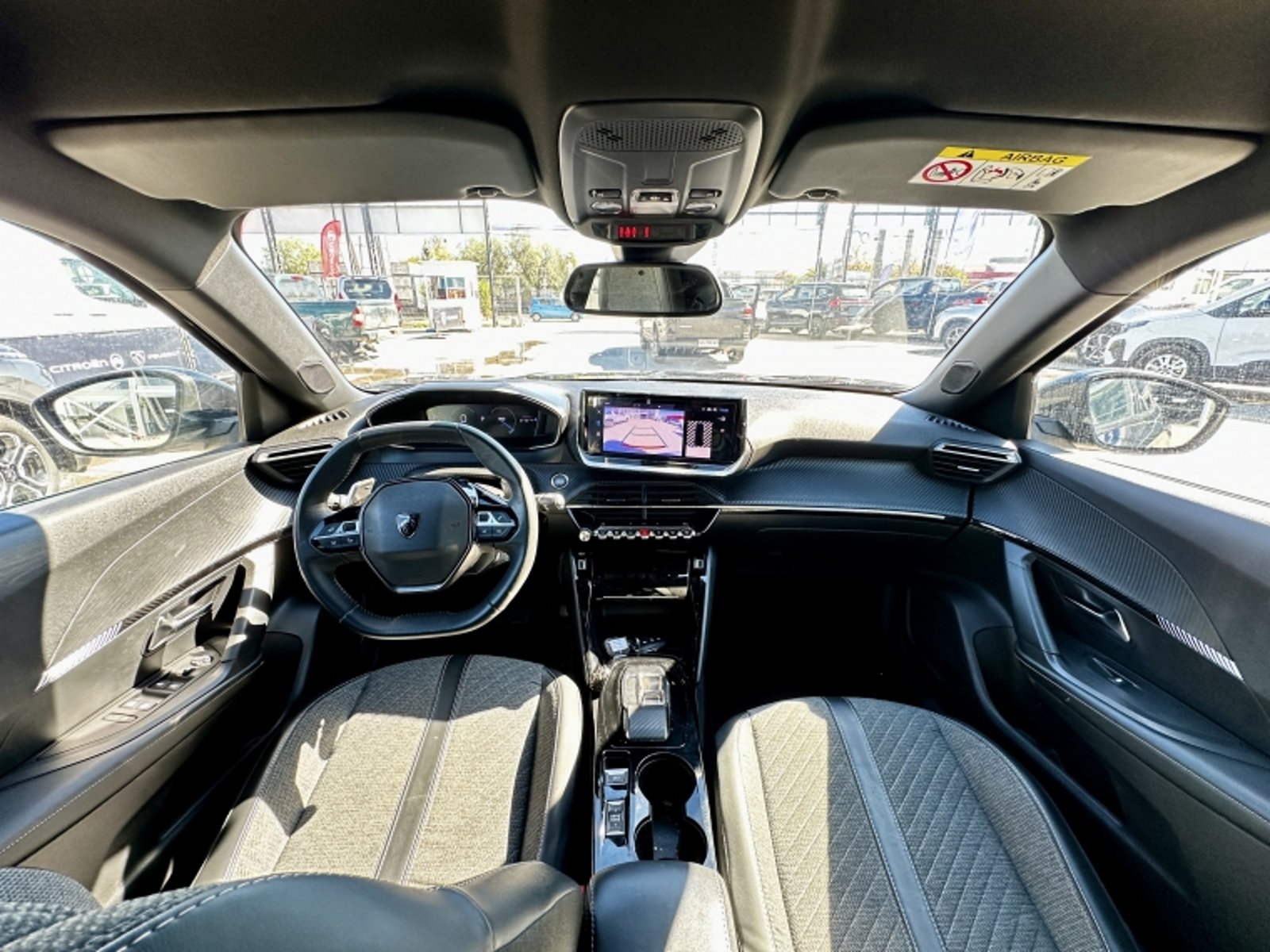 PEUGEOT 2008 Blue Hdi 1.5 Aut 2024 - Imagen 17 de 20