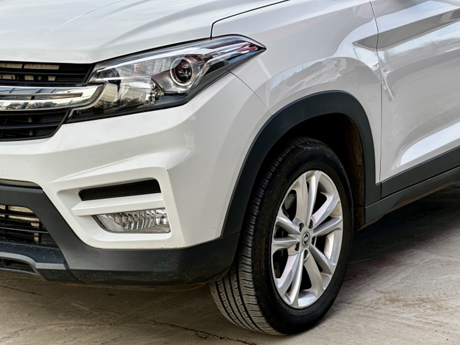 DFSK 560 Suv 560 4x2 1.8 2024 - Foto 4 de 19