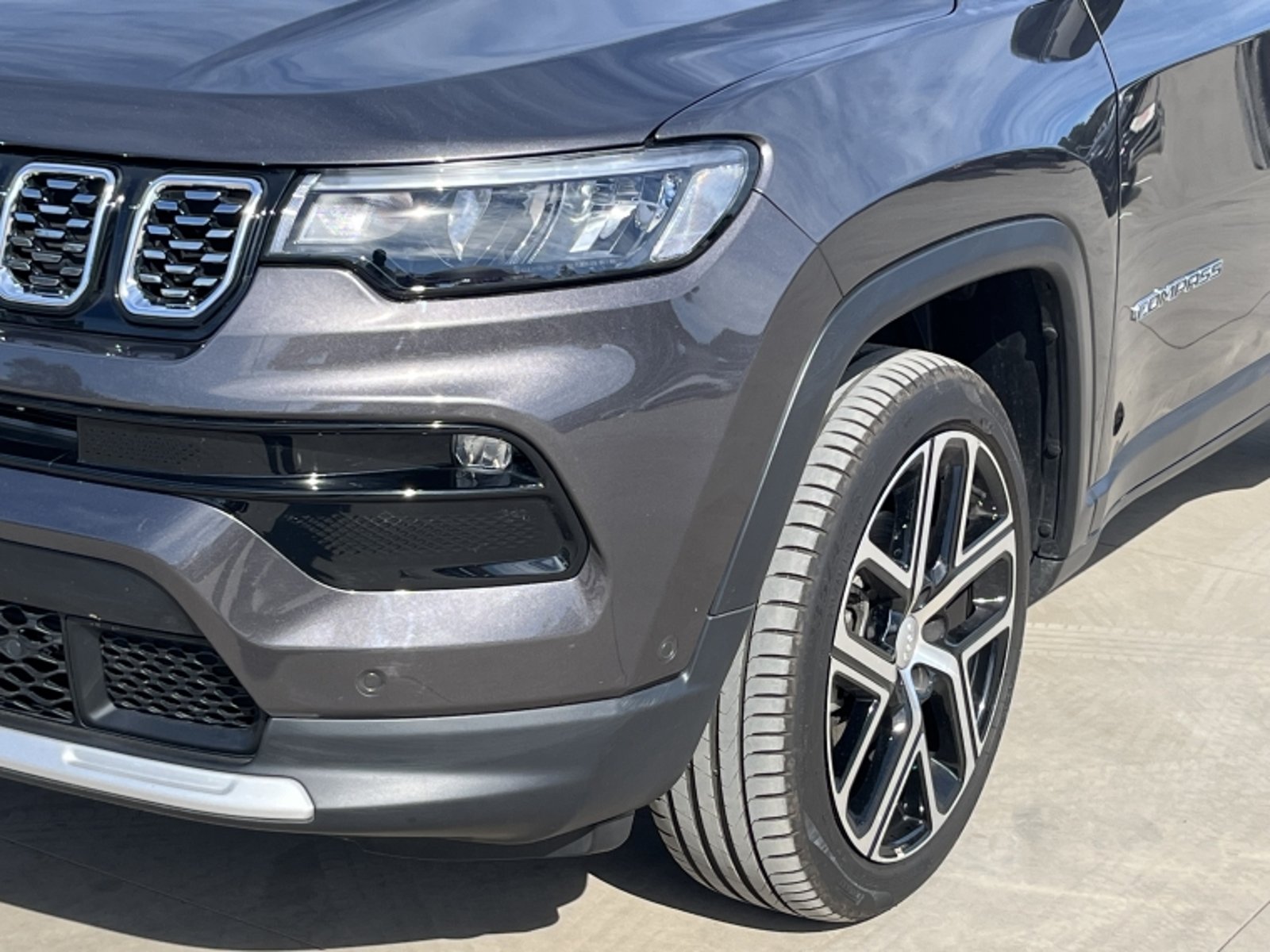JEEP COMPASS New Compass Limited 4x2 At 1.3t 2025 - Imagen 10 de 20