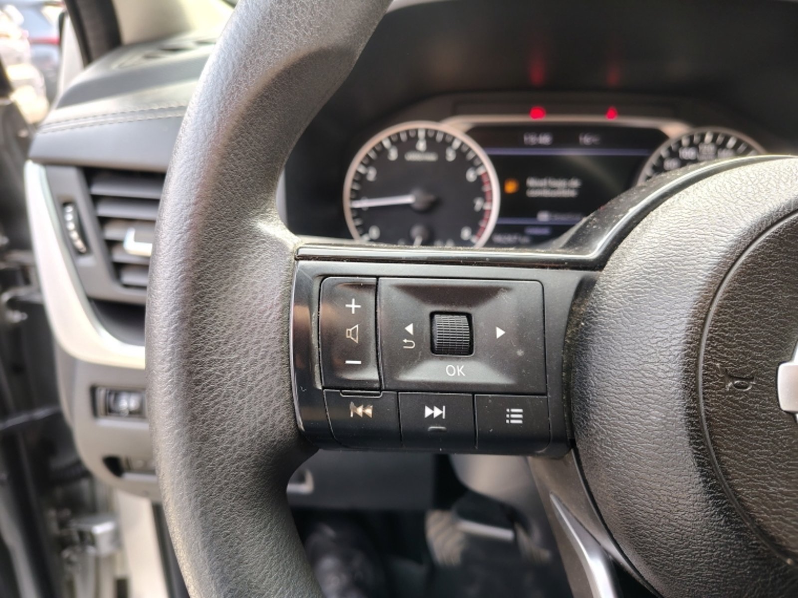 NISSAN Qashqai Turbo 1.3 2023 - Imagen 14 de 20