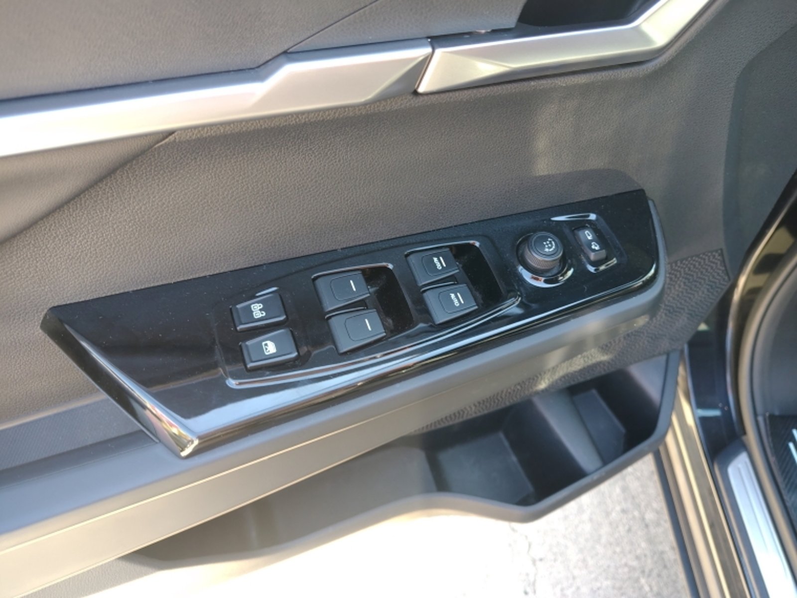 SSANGYONG Torres 4x4 1.5 Aut 2024 - Imagen 12 de 20