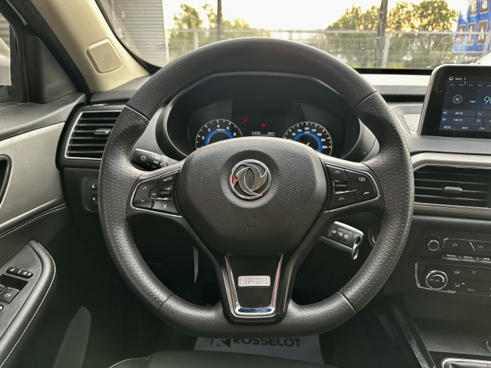 DFSK 560 Suv 560 4x2 1.8 2024 - Imagen 9 de 19