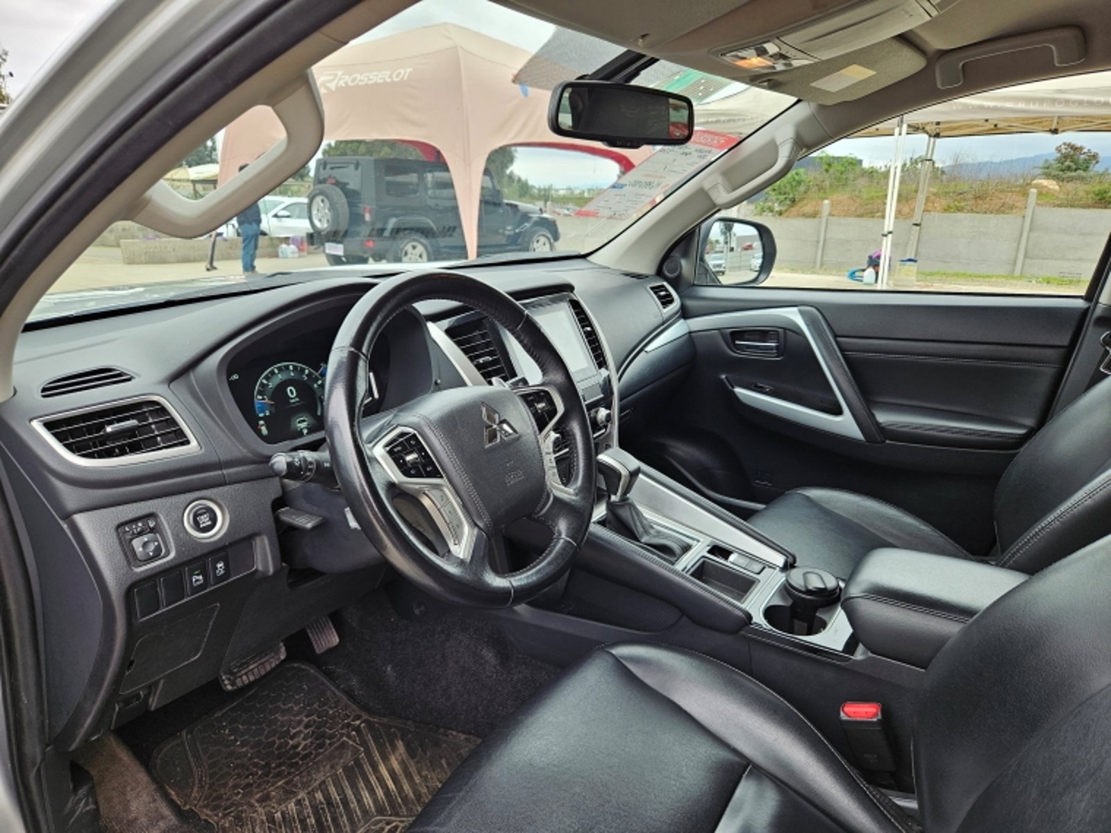 Mitsubishi MONTERO SPORT New Montero Sport 3.0 2wd At Euro 6 2024 - Imagen 12 de 20