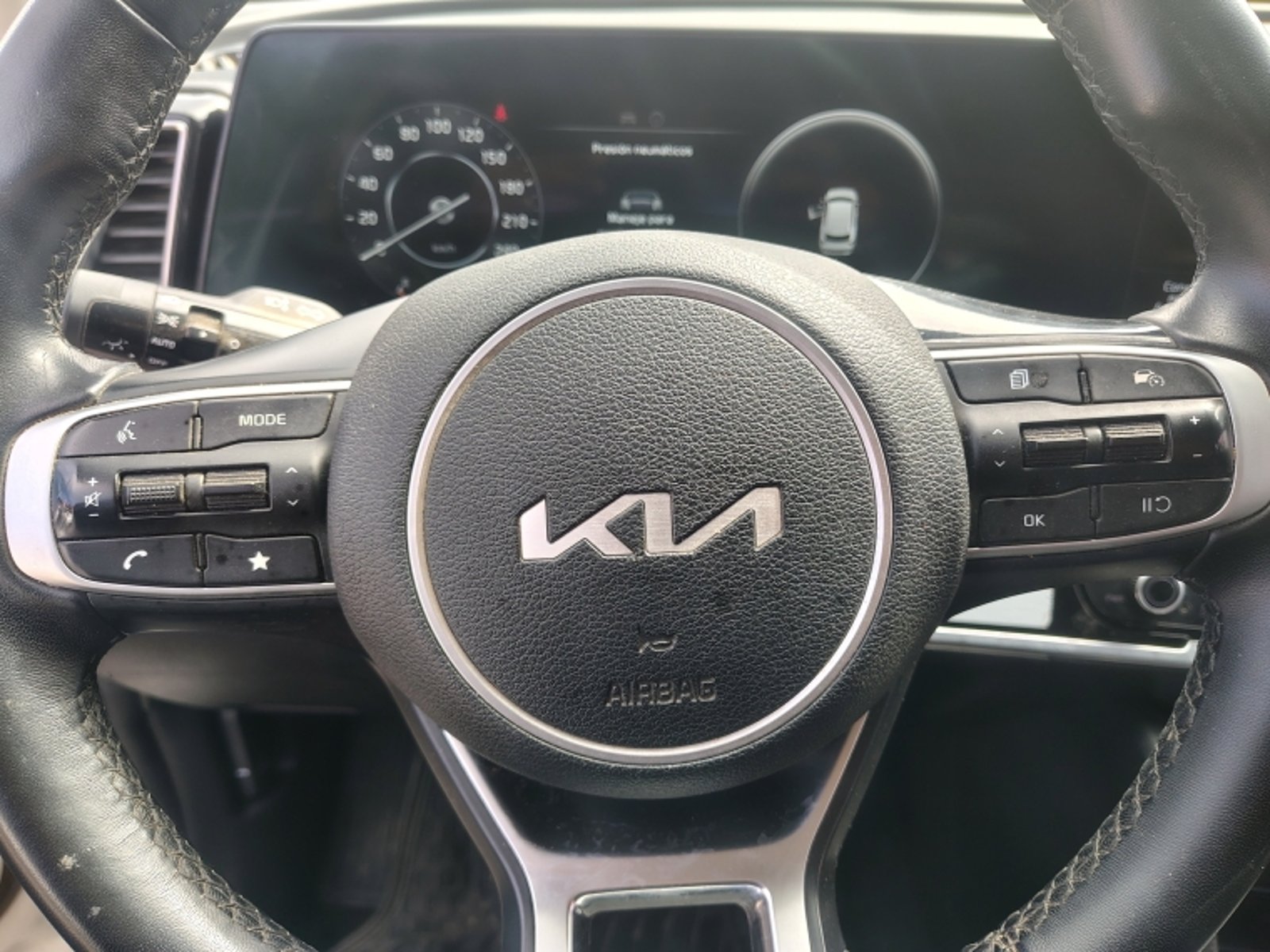 KIA Sportage Ex 2.0l 2023 - Imagen 16 de 19