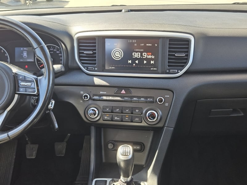 Kia Sportage Lx 2.0l Gsl 6mt 2wd 4x2 2019 - Imagen 10 de 20