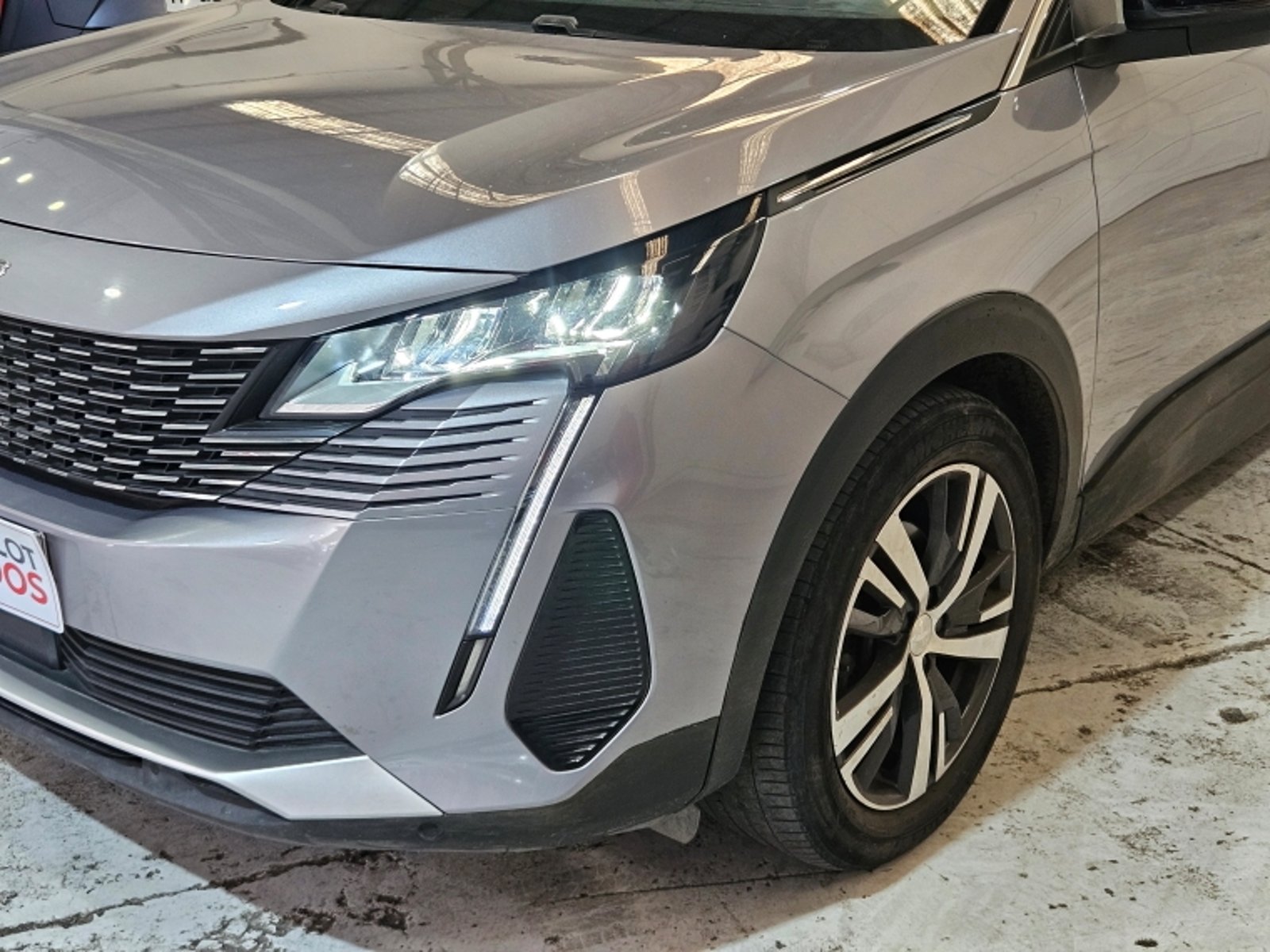 Peugeot 3008 Blue Hdi 130 1.5 2022 - Foto 2 de 20