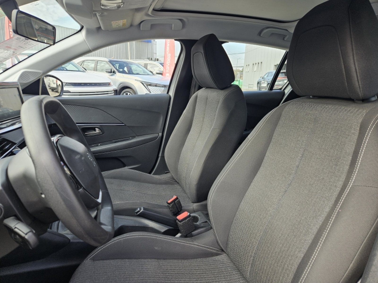 Peugeot 208 Nuevo 208 Style Puretech 75 Mt 1.2 Euro 6b 2024 - Imagen 15 de 20