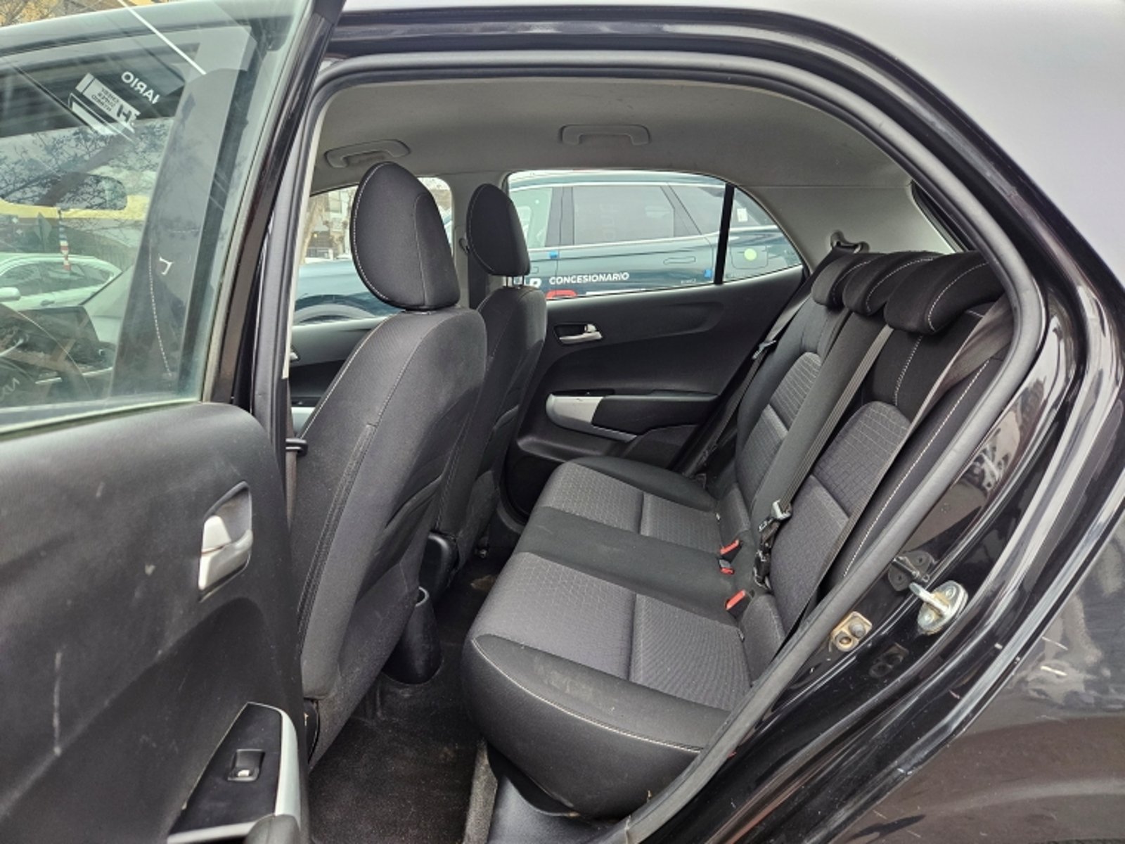 Kia Morning Mpi 1.0 2024 - Imagen 8 de 15