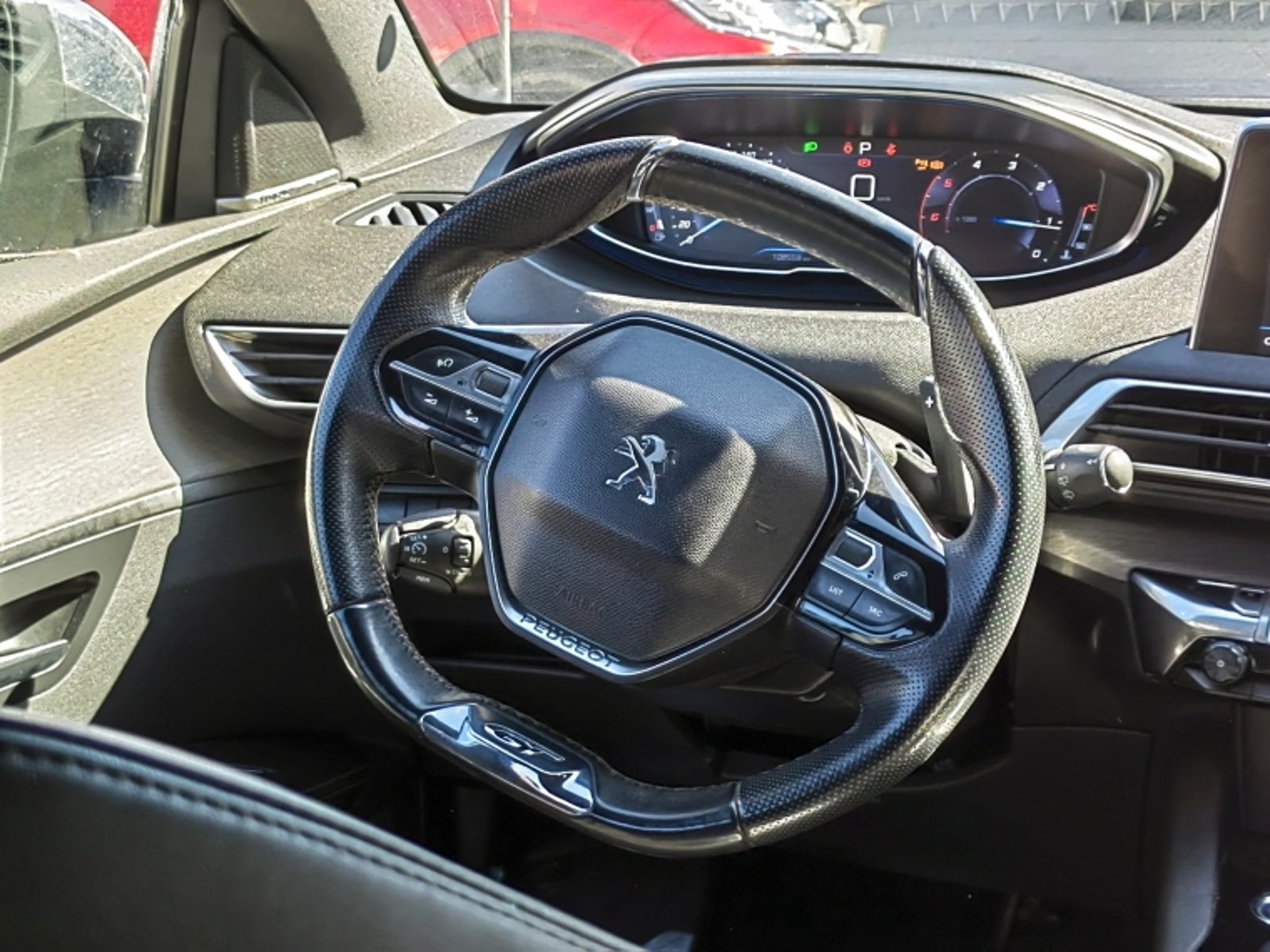 PEUGEOT 5008 Gt Bluehdi 2.0 Aut 2019 - Imagen 12 de 20