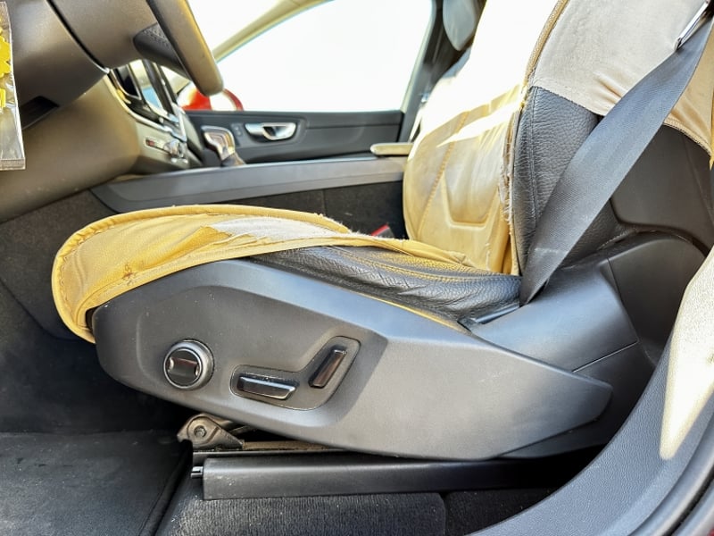 Volvo Xc60 4x4 2.0 Aut 2021 - Imagen 16 de 19