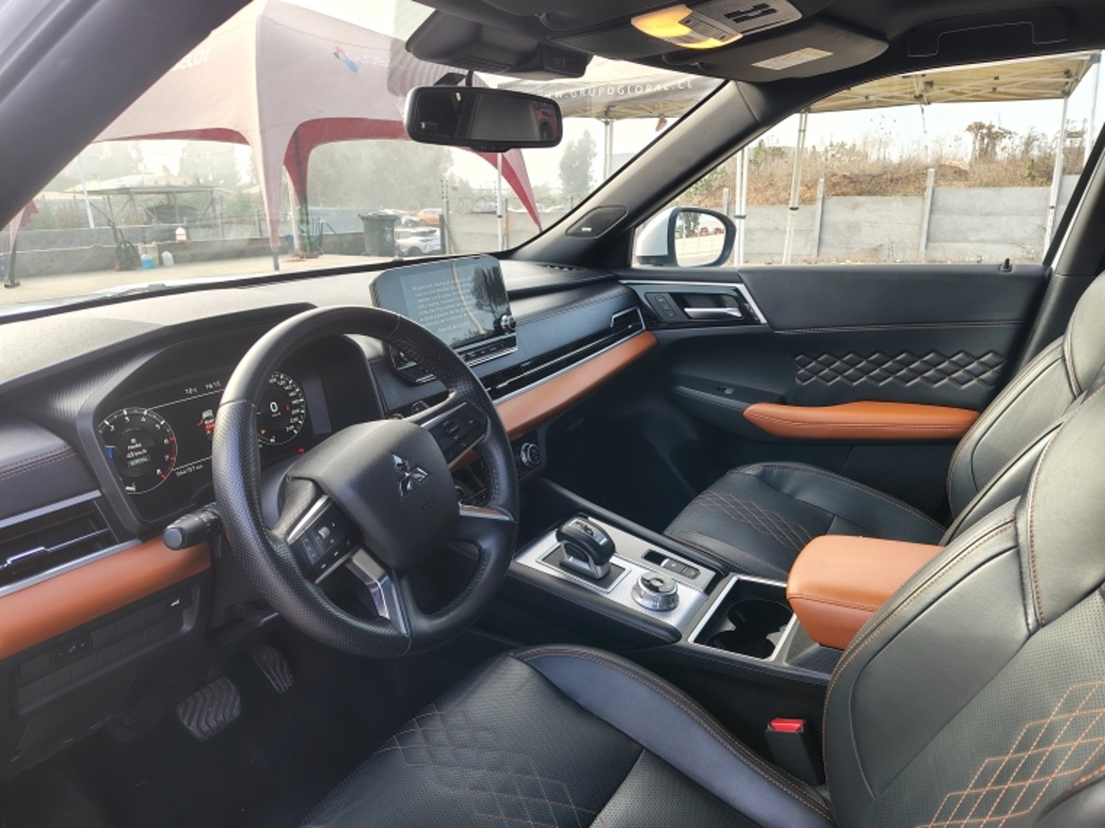 MITSUBISHI NEW OUTLANDER Outlander Gls Ltd 4x4 2.5 Aut 2024 - Imagen 13 de 20