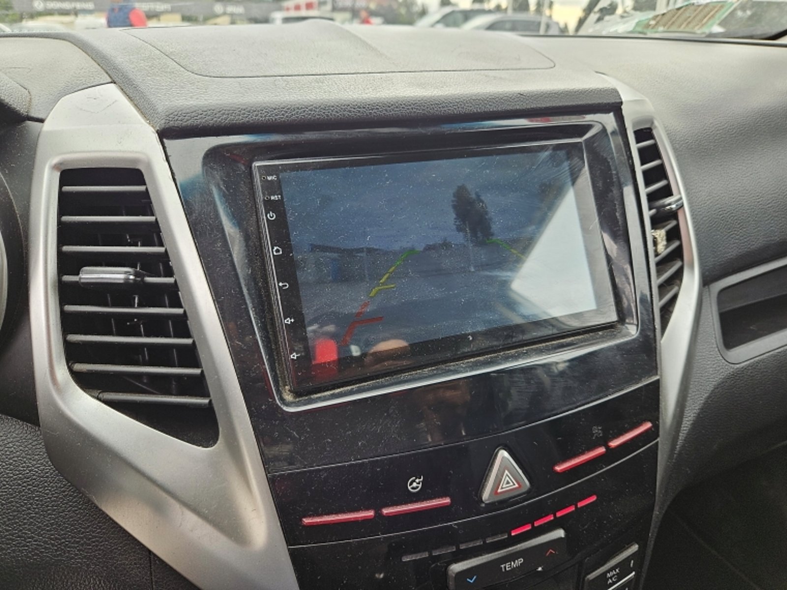 SsangYong Tivoli 1.6 2020 - Imagen 17 de 20