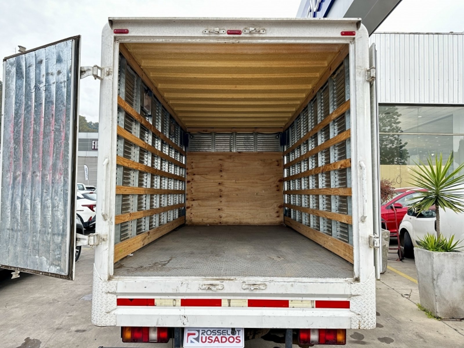 MAXUS C35 2.0 2023 - Imagen 9 de 20