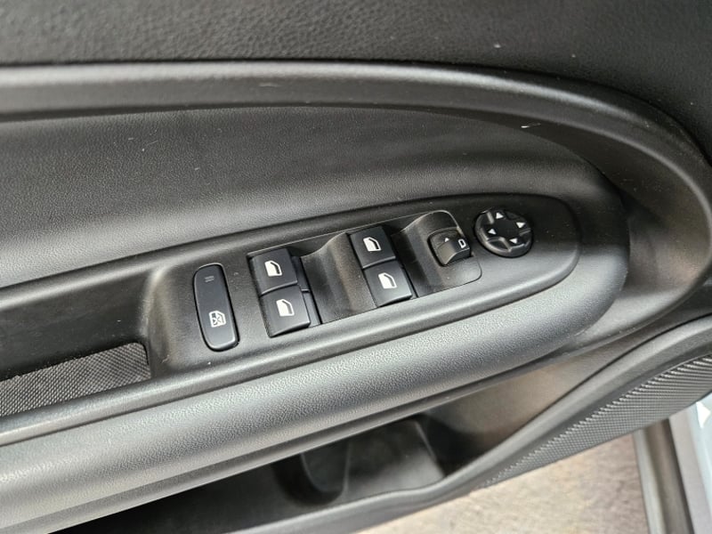 Jeep Avenger Longitude 1.2 2025 - Imagen 14 de 20