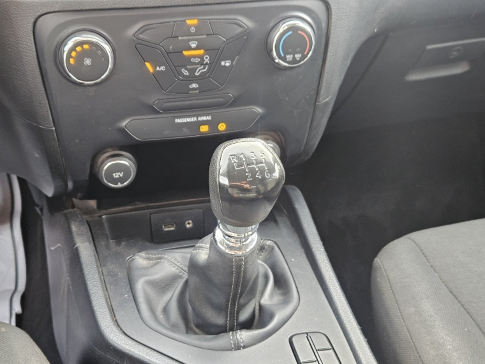 FORD Ranger D Cab 2.2 2021 - Imagen 12 de 20