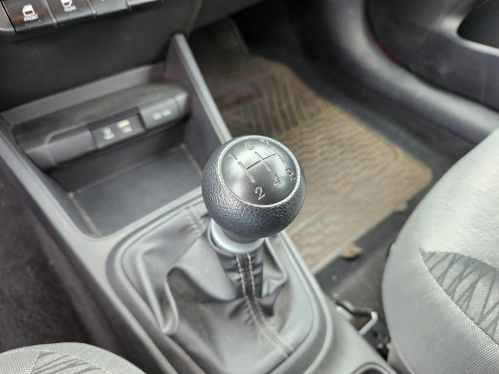 Kia Soluto Mpi 1.4 2024 - Imagen 11 de 18