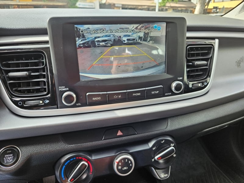 Kia Rio 5 Ex 1.4 2019 - Imagen 16 de 19