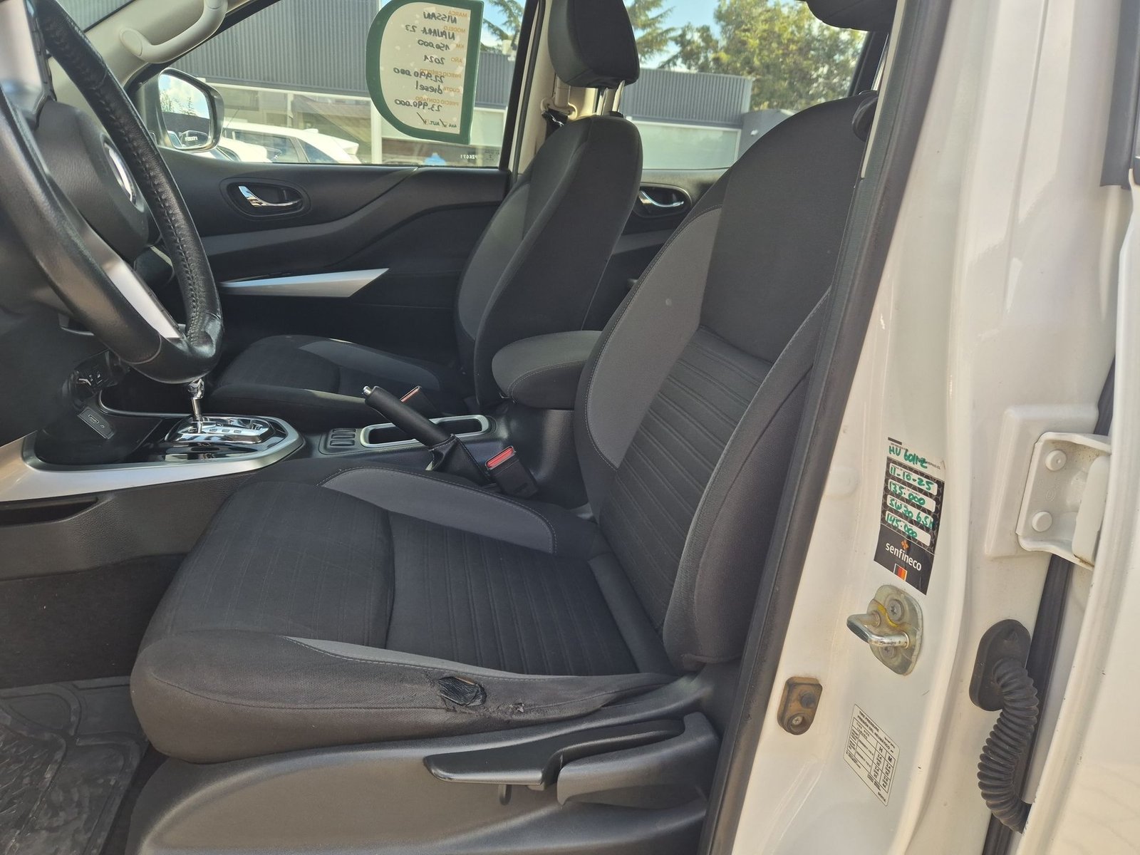 Nissan NAVARA D CAB 4X4 2.3 AT 2021 - Imagen 15 de 15