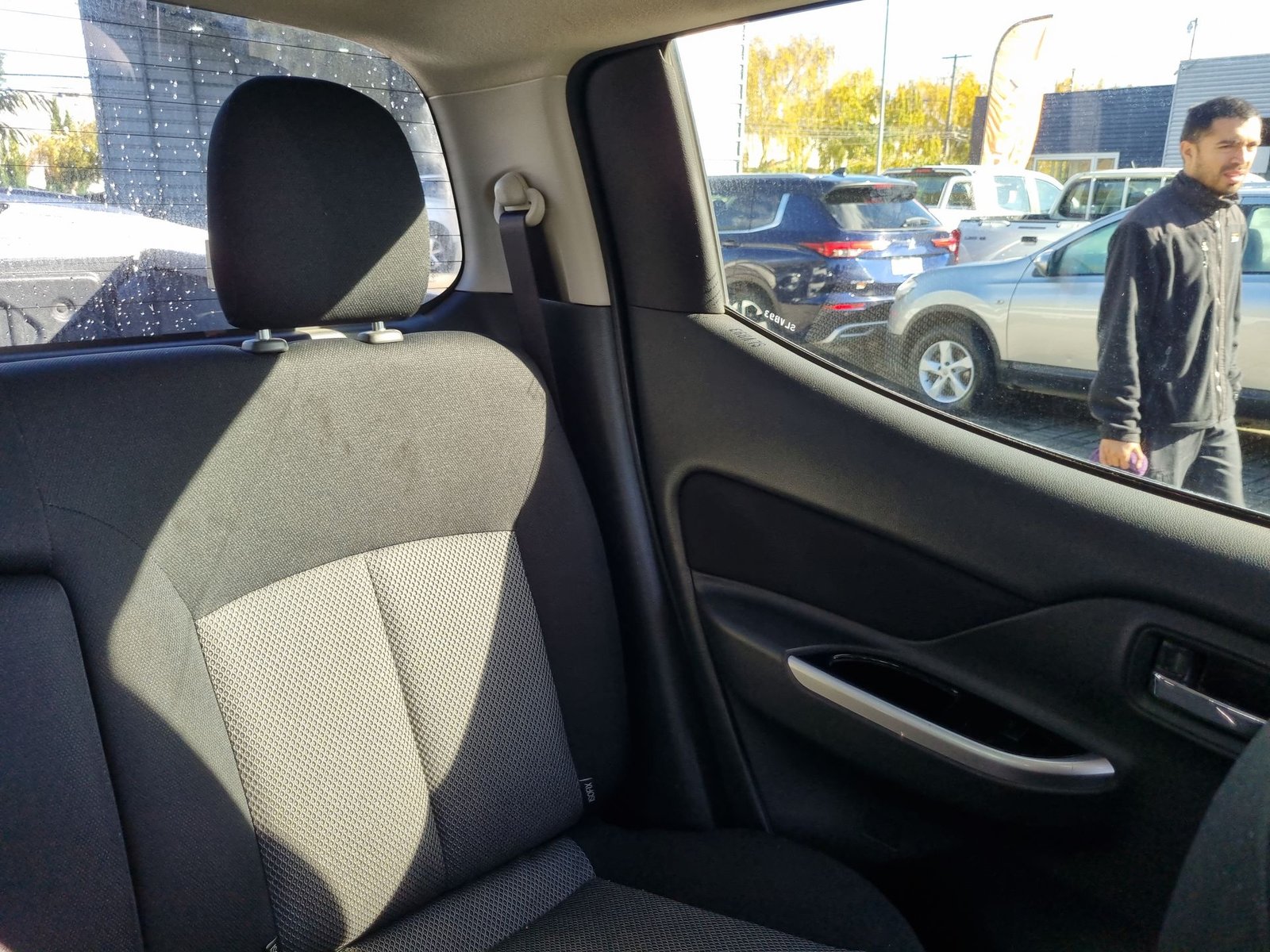 Mitsubishi L200 DAKAR 4X4 2.4 2023 - Imagen 14 de 20