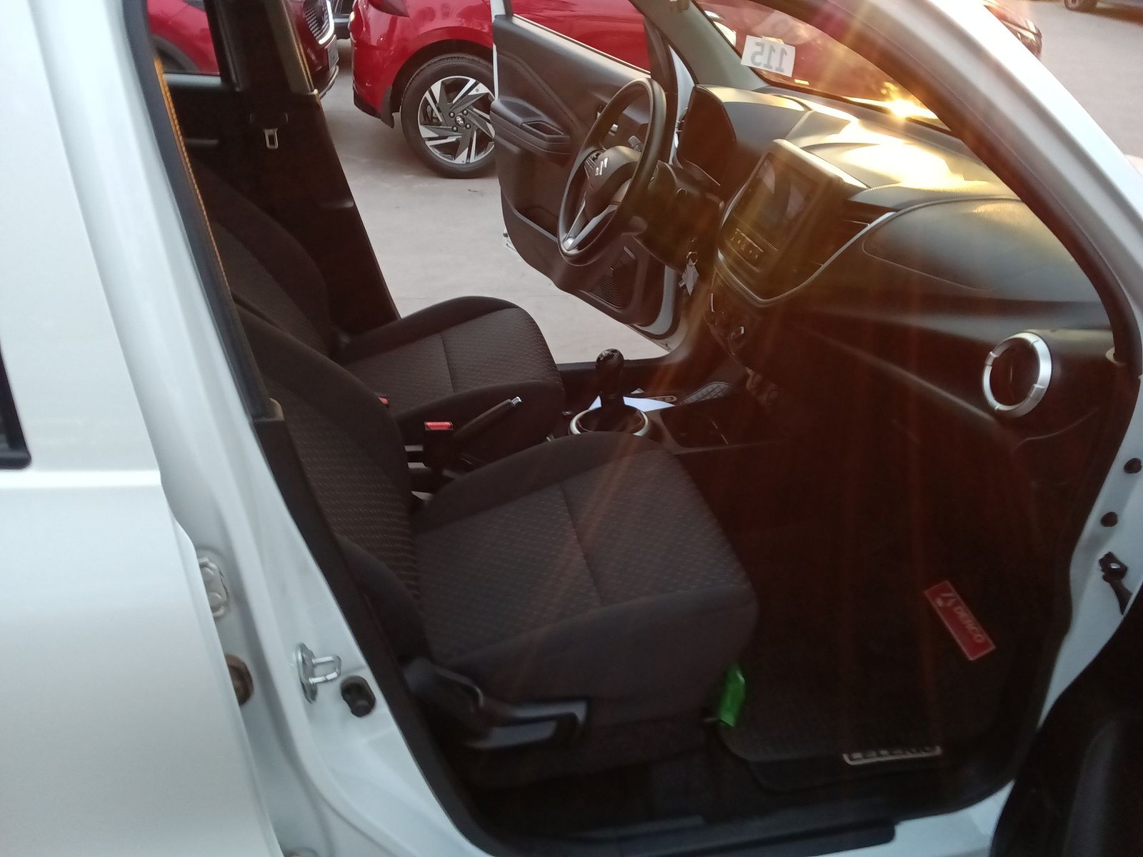 Suzuki CELERIO GLX HB 1.0 2024 - Imagen 11 de 15