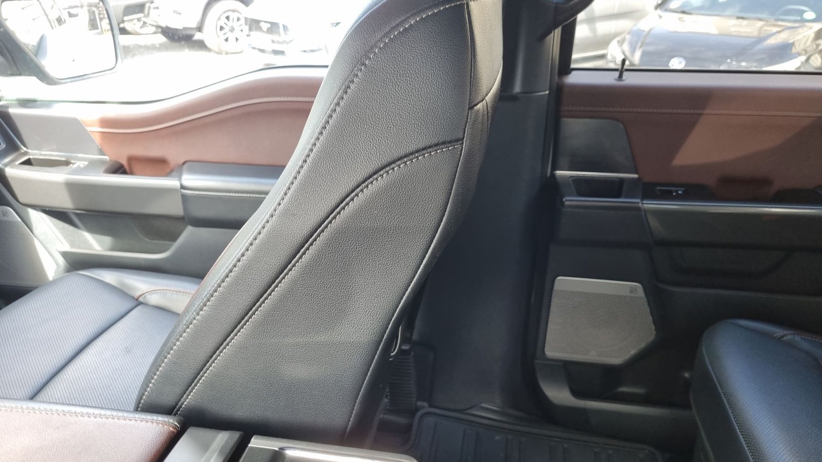 Ford F-150 F150 LARIAT SPORT 4X4 5.0L AUT 2024 - Imagen 12 de 20