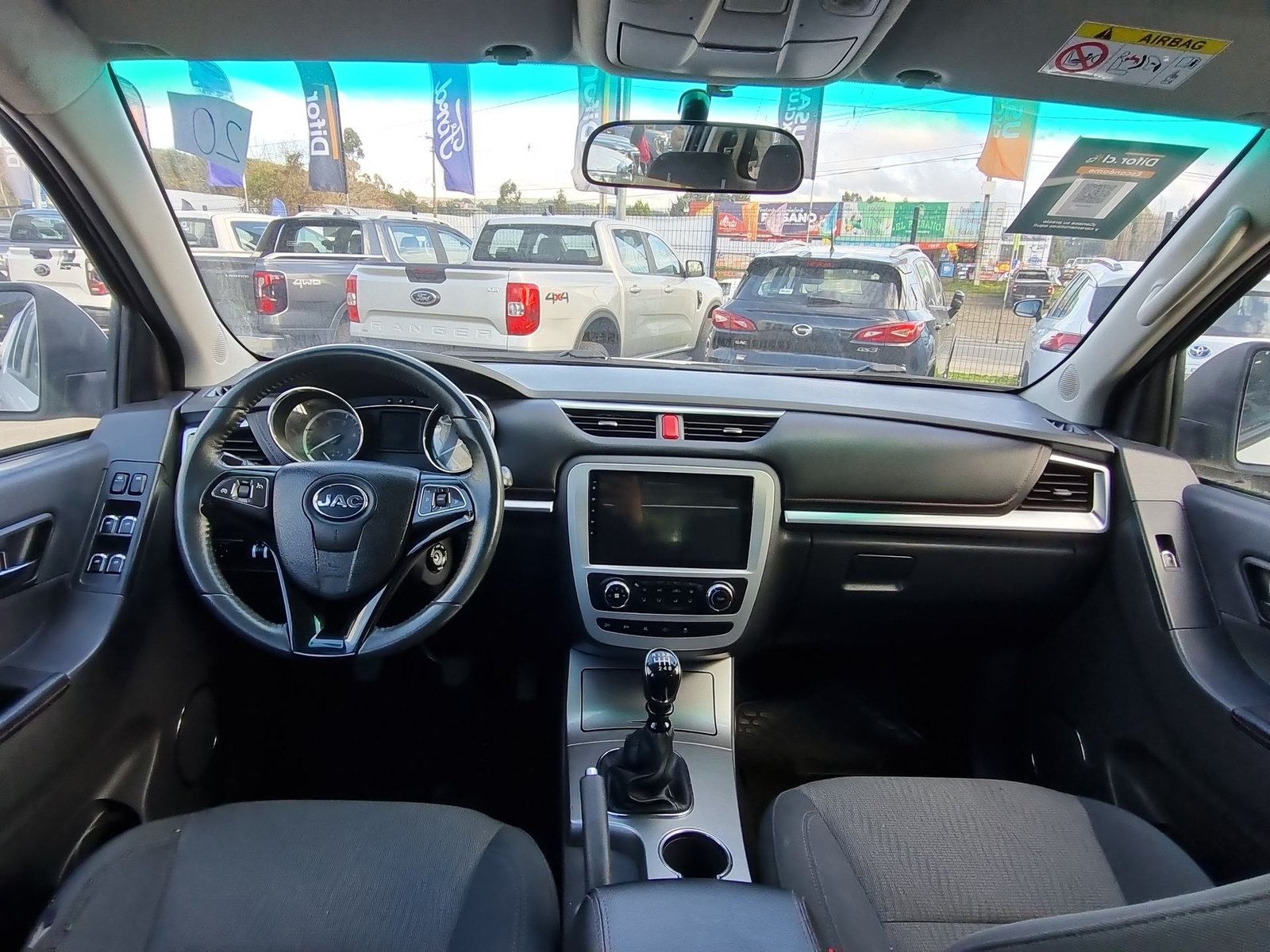 Jac T8 DCAB 4X4 2.0 2023 - Imagen 10 de 15