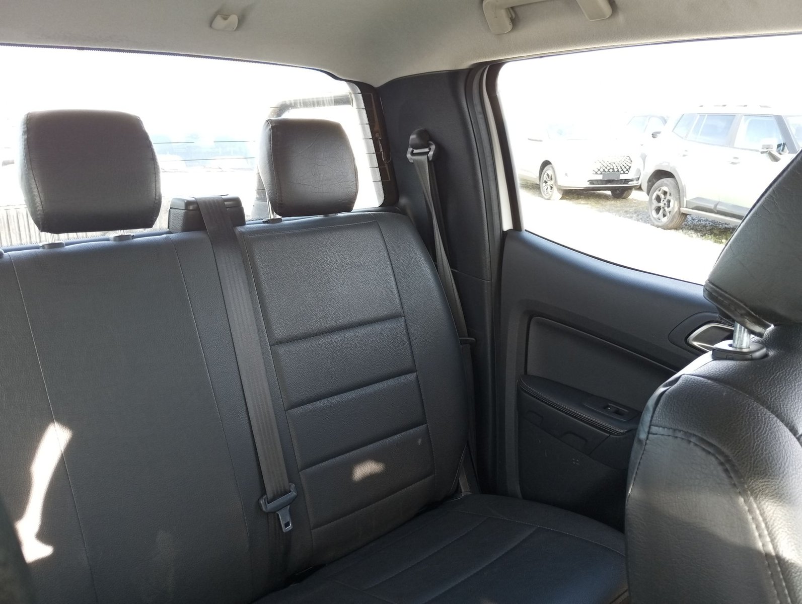 Ford RANGER DCAB XLT 3.2 2023 - Imagen 12 de 15