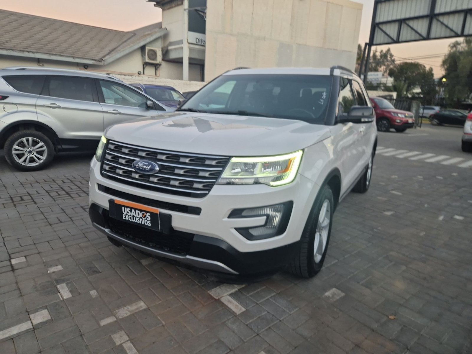 Ford EXPLORER XLT 3.5 AUT 2017 - Imagen 4 de 15