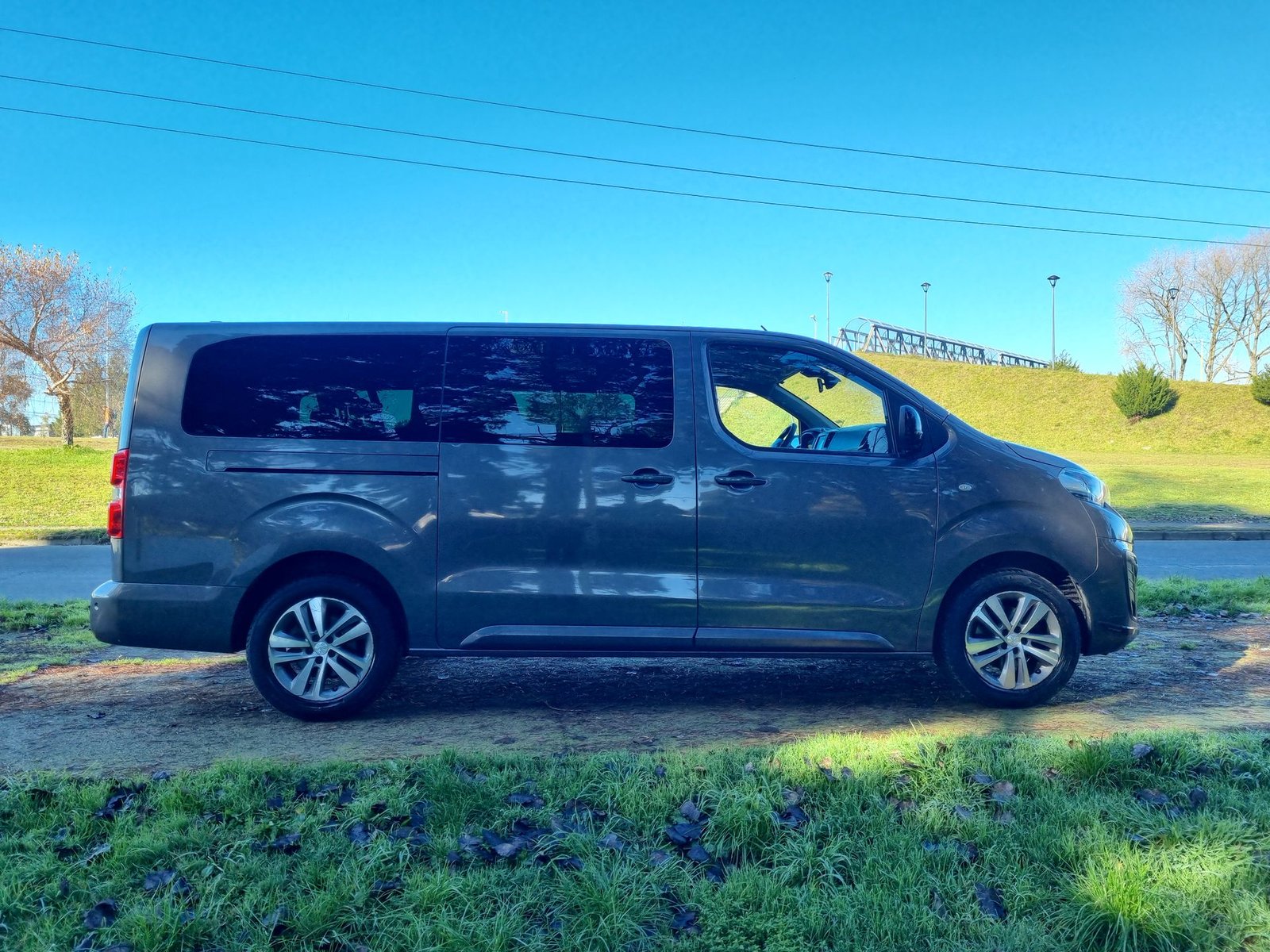 Peugeot TRAVELLER L3 BLUE HDI 150 2.0 2024 - Imagen 5 de 20