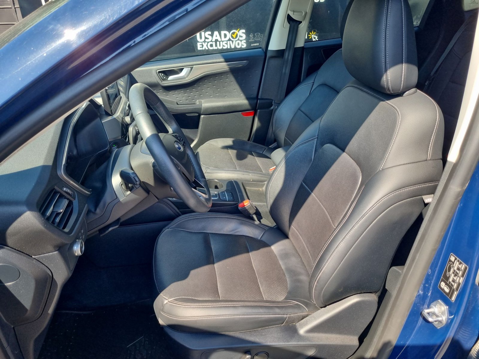 Ford ESCAPE TITANIUM 4X4 2.0 AUT 2021 - Imagen 17 de 20