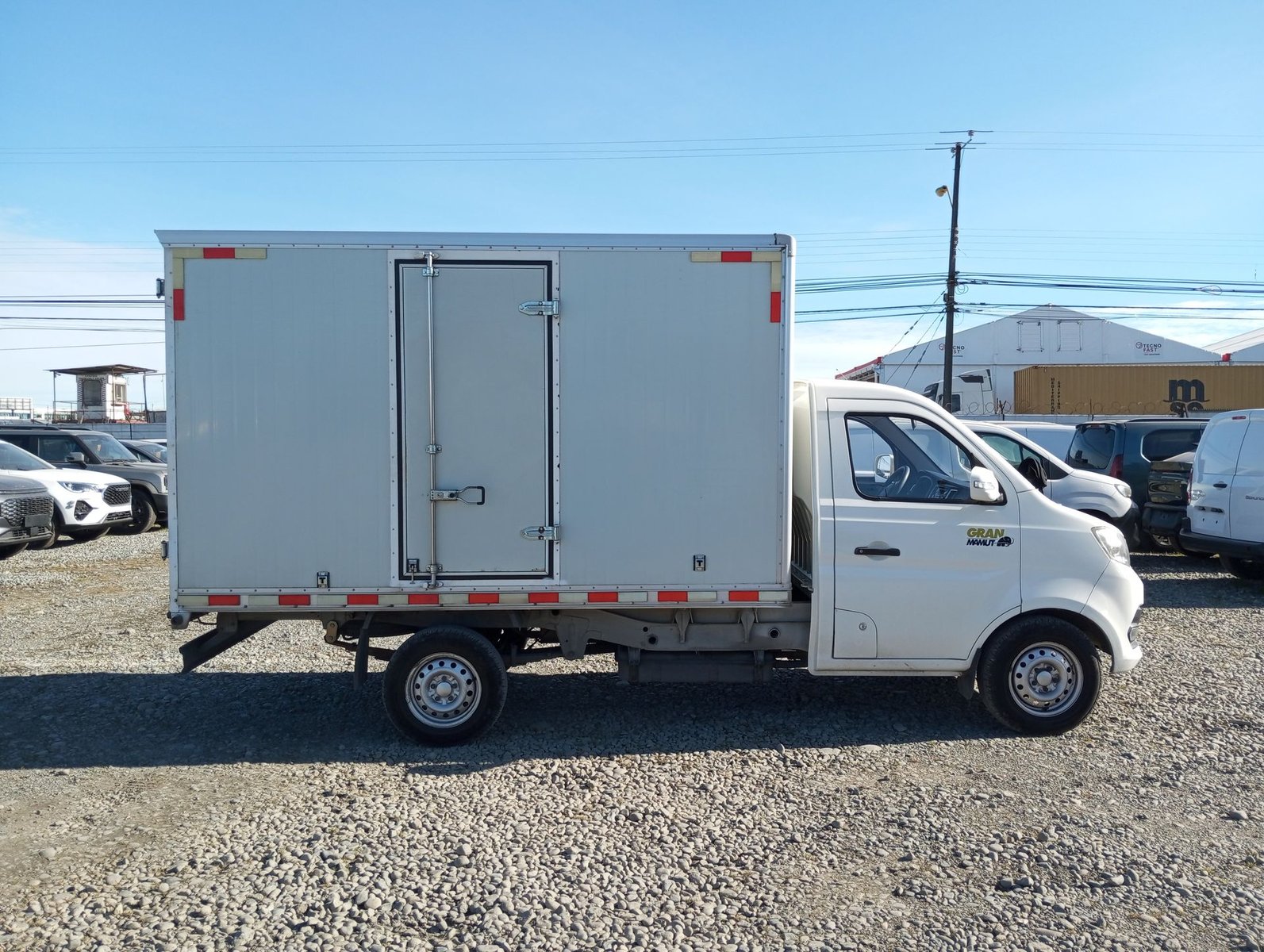 Kyc GRAN MAMUT T3 T3 CARGO BOX 4X2 1.5 2023 - Imagen 9 de 20