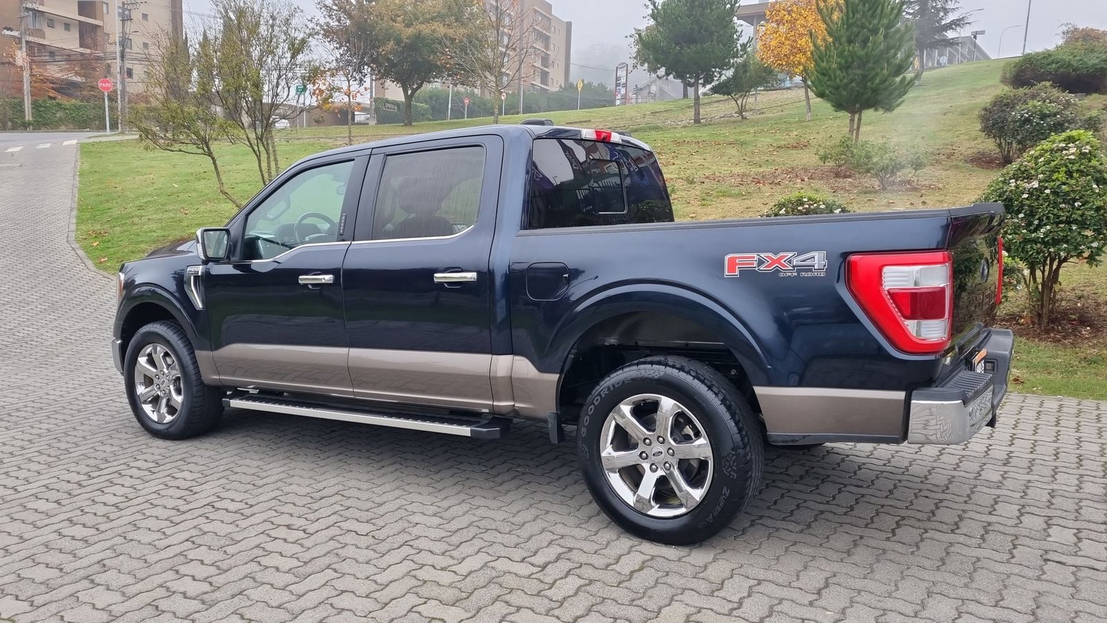 Ford F-150 F150 LARIAT LUXURY 4X4 5.0L AUT 2023 - Imagen 7 de 20
