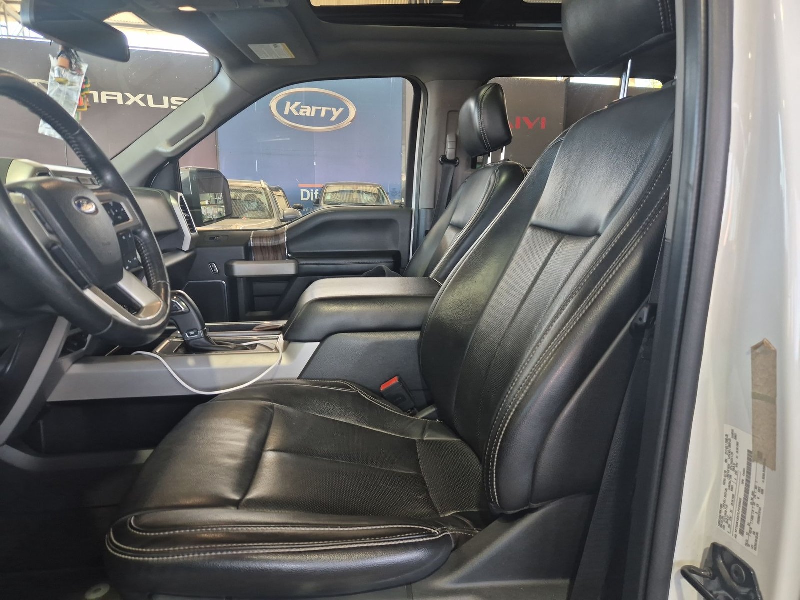 Ford F-150 F150 LARIAT 4X4 5.0 AT 2021 - Imagen 15 de 20