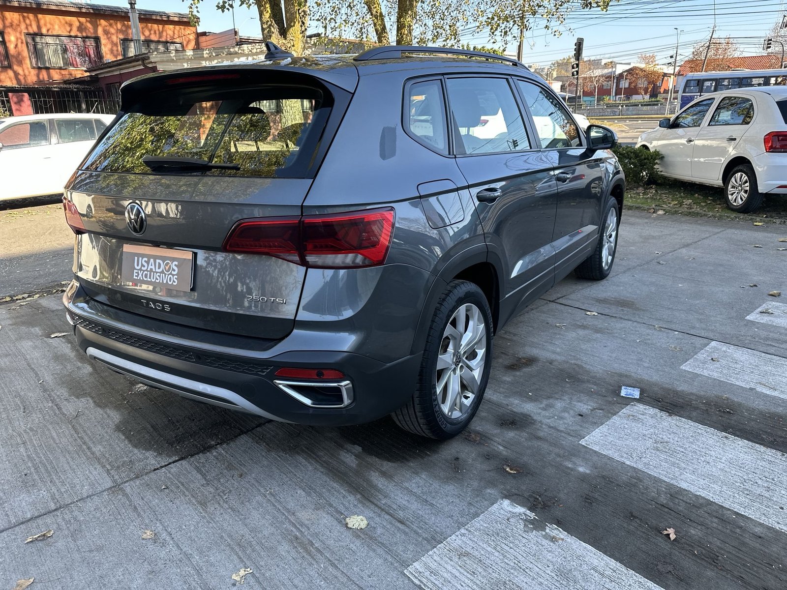 Volkswagen TAOS TSI 1.4 AT 2023 - Imagen 10 de 20