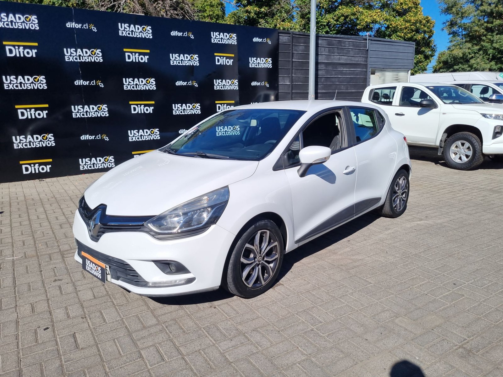 Renault CLIO HB EXPRESSION 1.2 2017 - Imagen 4 de 20