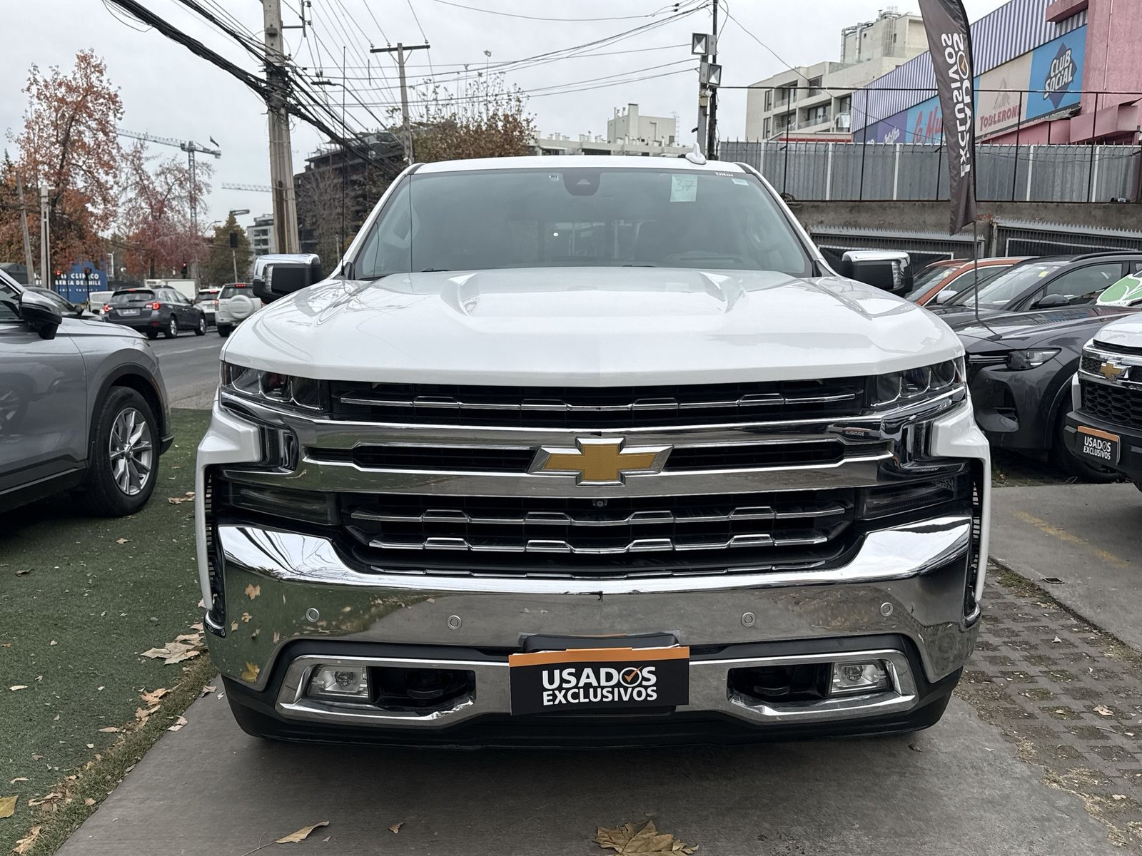 Chevrolet SILVERADO CC DCAB 4X4 5.3 AUT 2020 - Imagen 3 de 15