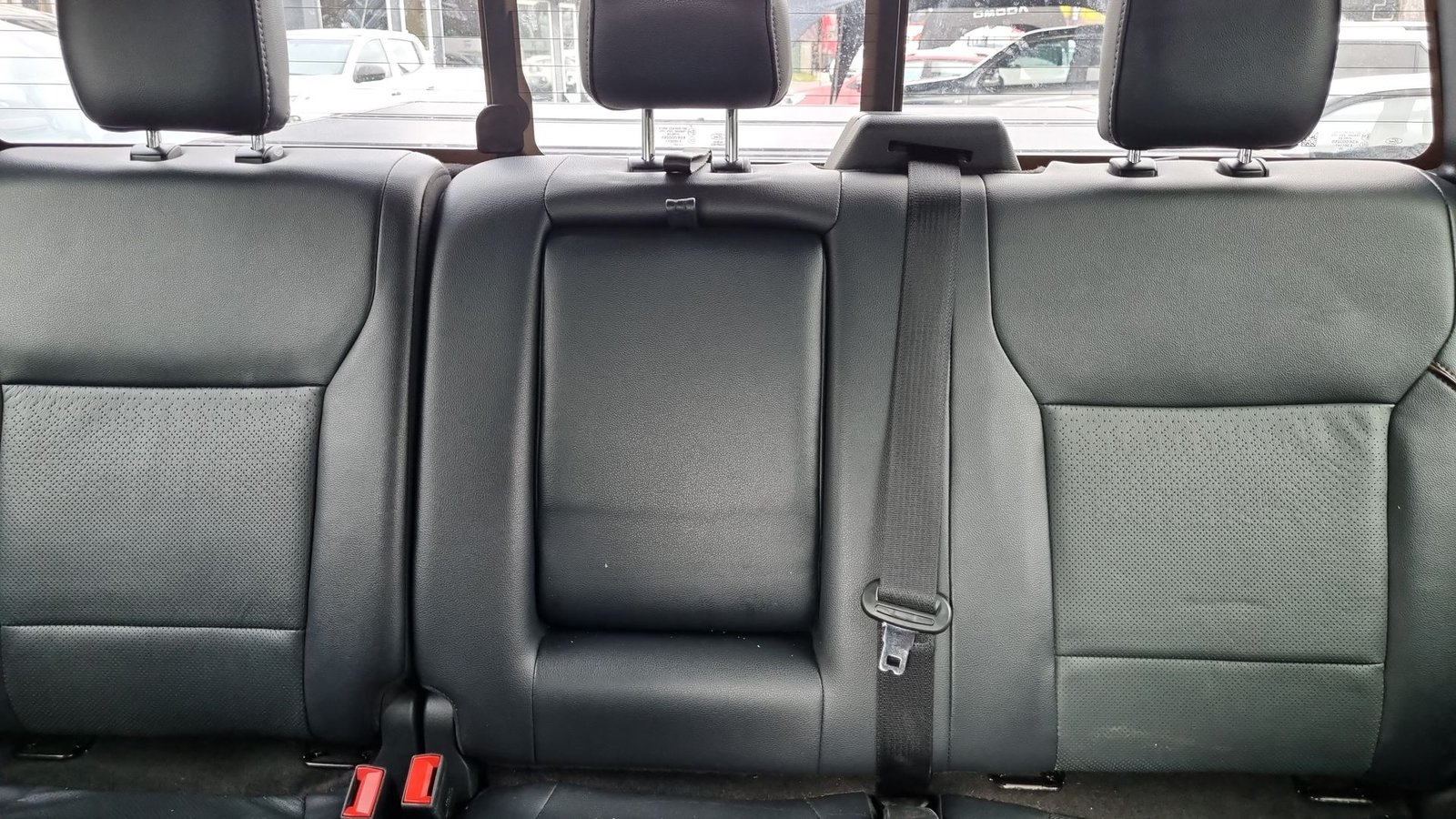 Ford F-150 F150 LARIAT SPORT 4X4 5.0L AUT 2023 - Imagen 14 de 20