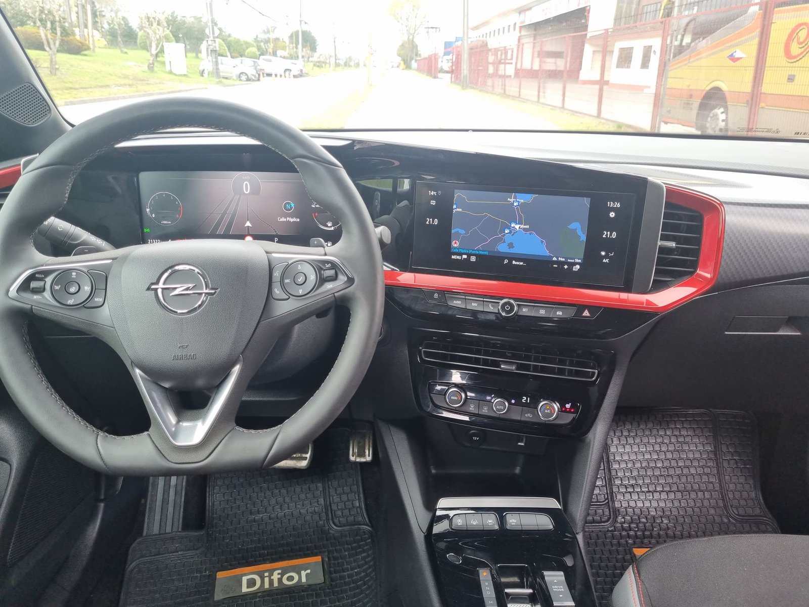 Opel MOKKA GS 1.2T AT8 2025 - Imagen 14 de 20