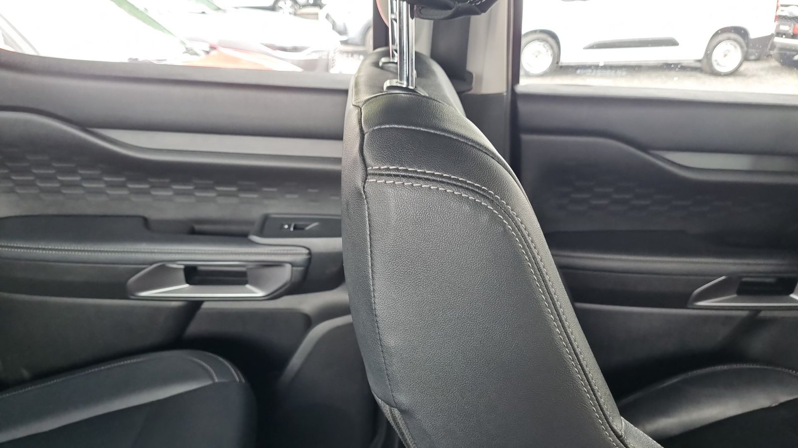 Ford RANGER XLT 4X4 2.0 AUT 2024 - Imagen 16 de 20