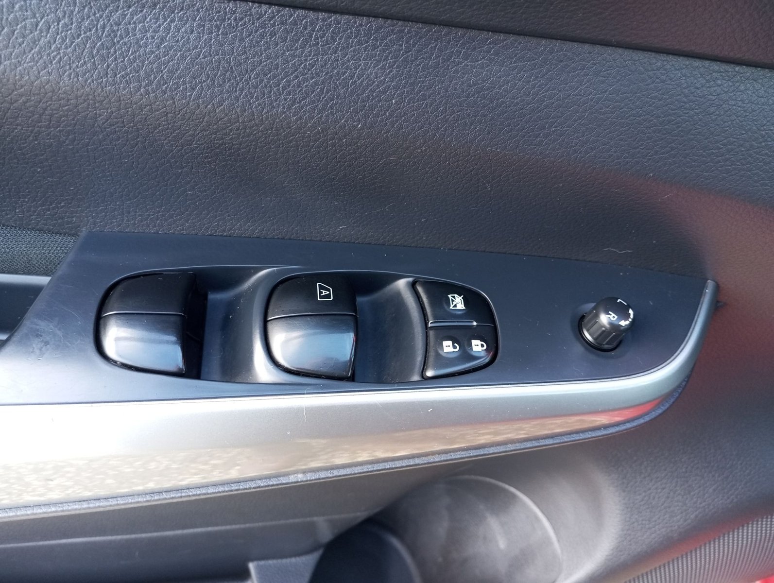 Nissan NAVARA D CAB 2.3 2022 - Imagen 18 de 20