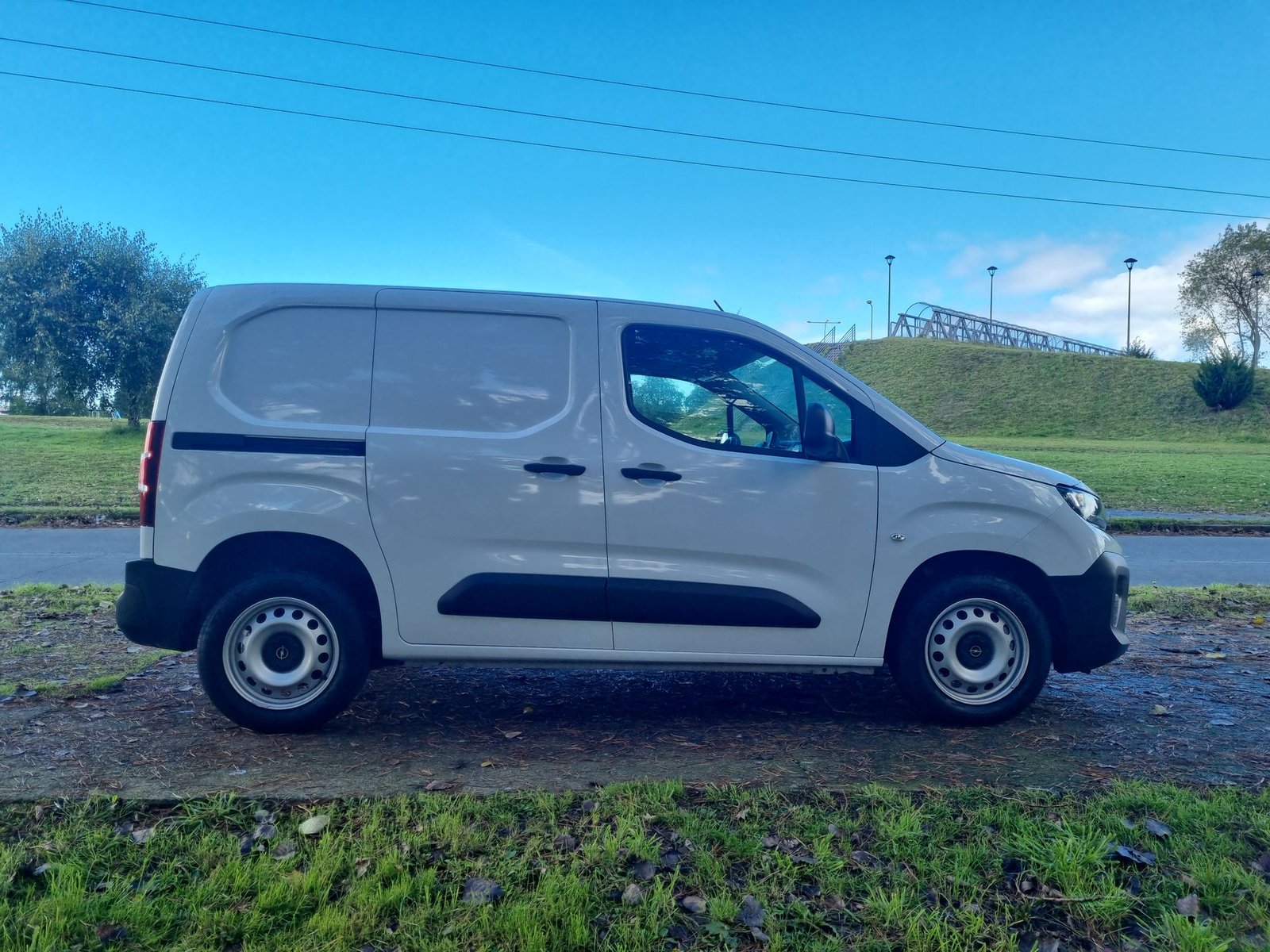 Opel COMBO L1 1.5 2025 - Imagen 5 de 20
