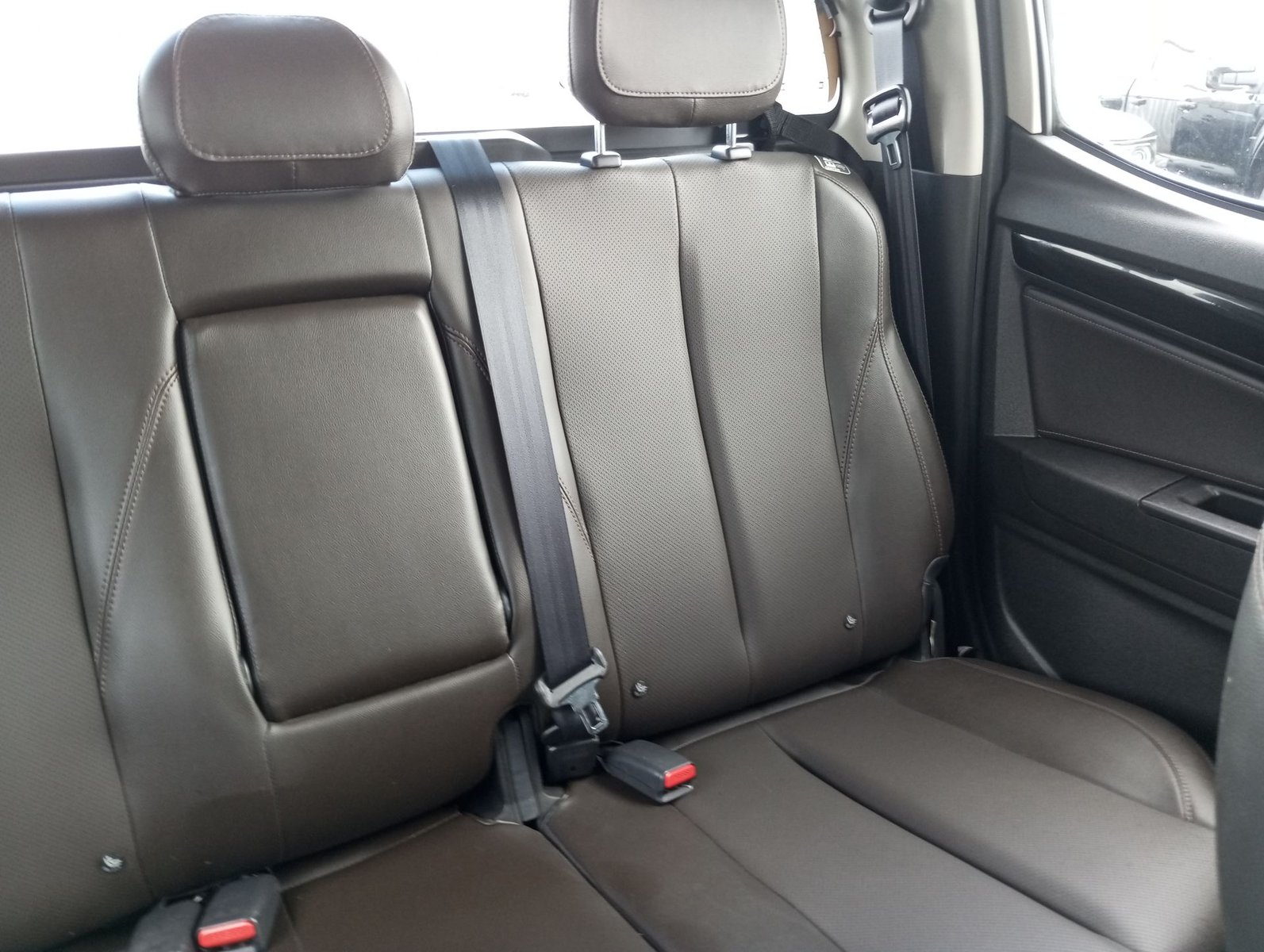 Chevrolet COLORADO DCAB 4X4 2.8 AT 2023 - Imagen 12 de 20